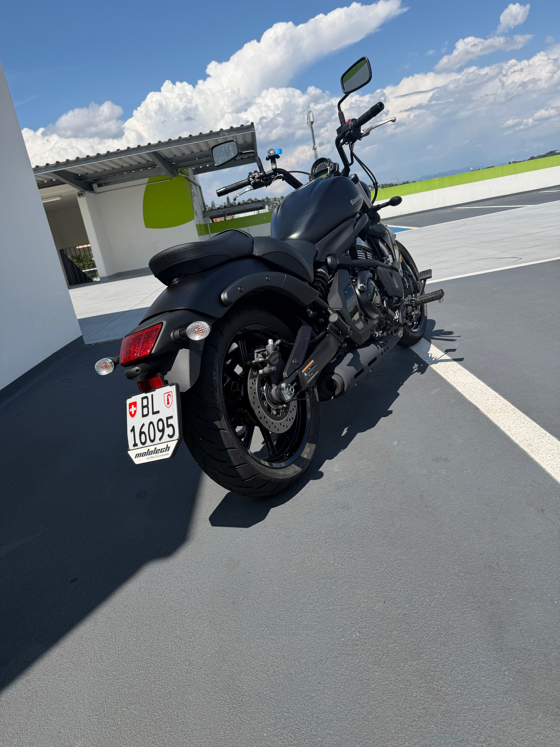 KAWASAKI Vulcan S-image-2