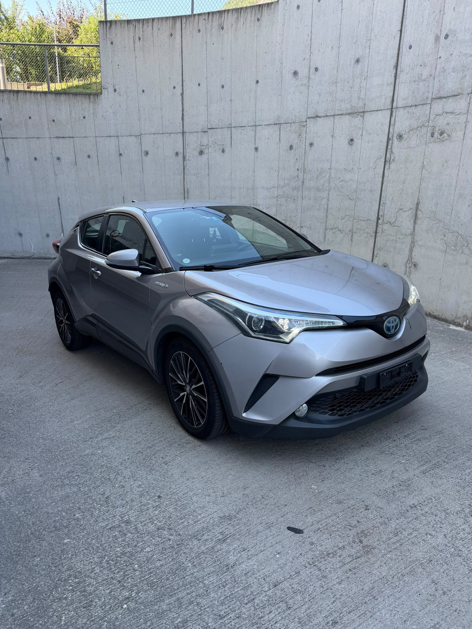 TOYOTA C-HR 1.8 HSD Limited CVT-showroom-element-1