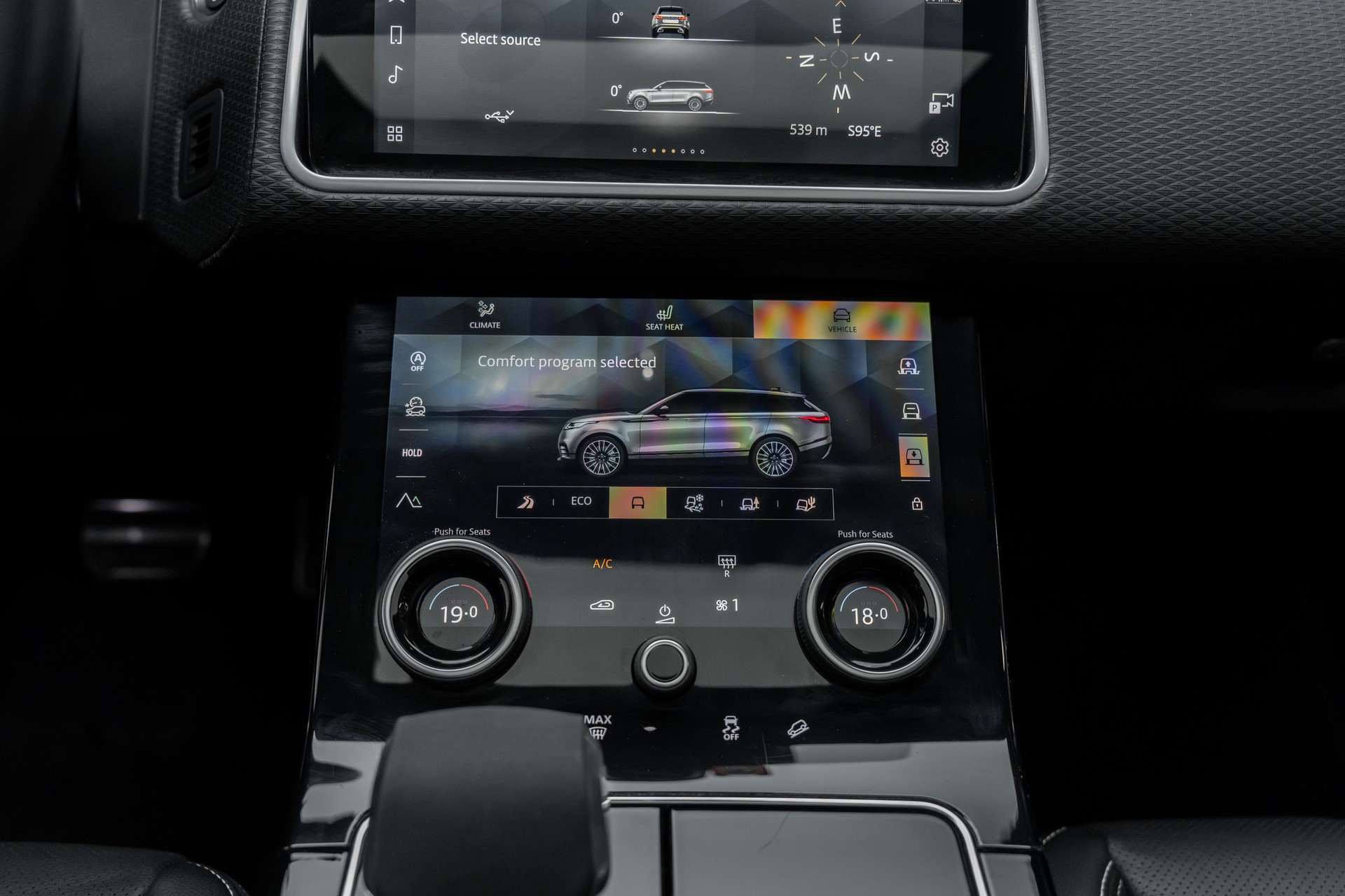 LAND ROVER Range Rover Velar R-Dynamic P 250 HSE Automatic-image-13