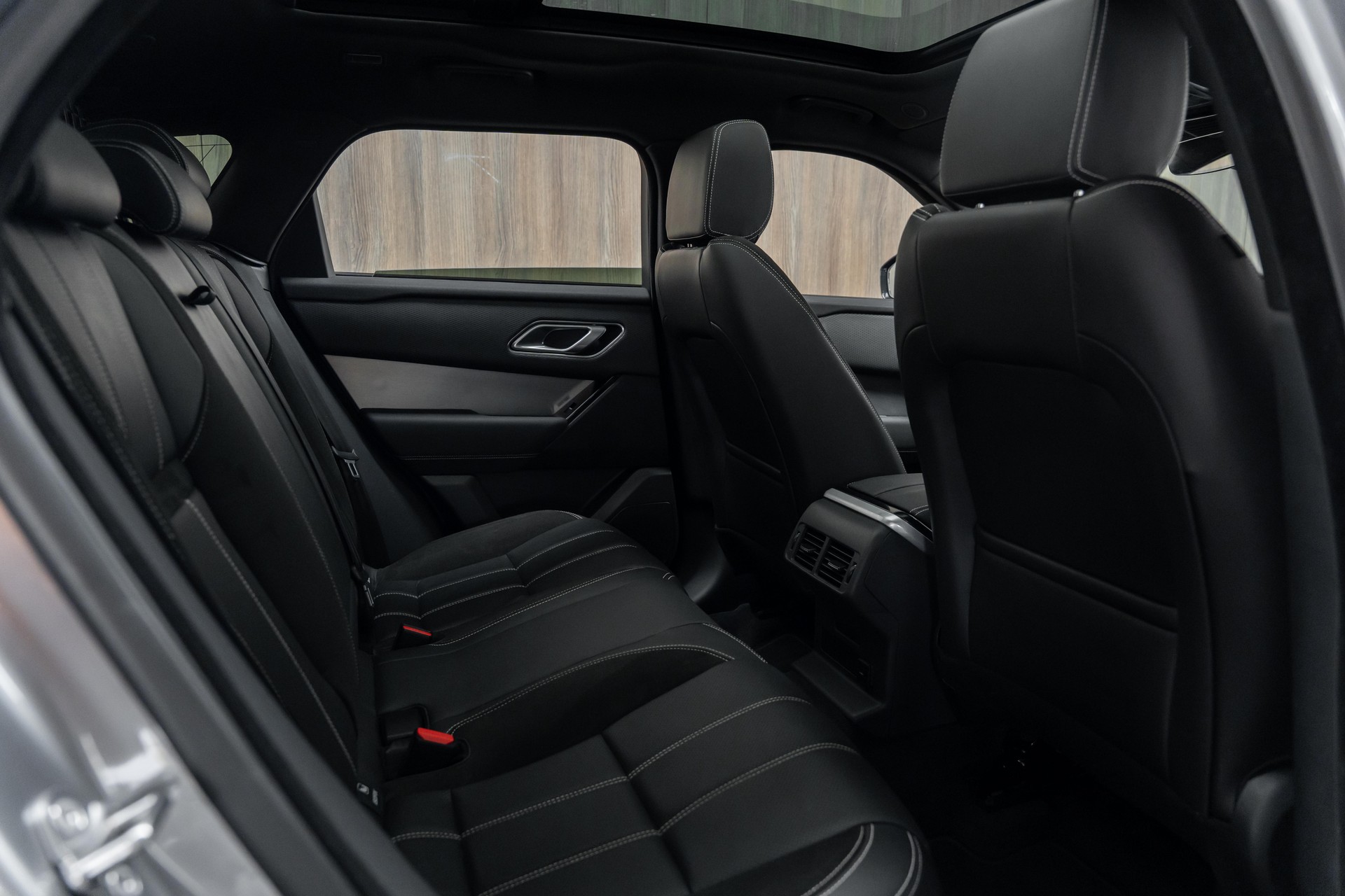 LAND ROVER Range Rover Velar R-Dynamic P 250 HSE Automatic-image-9