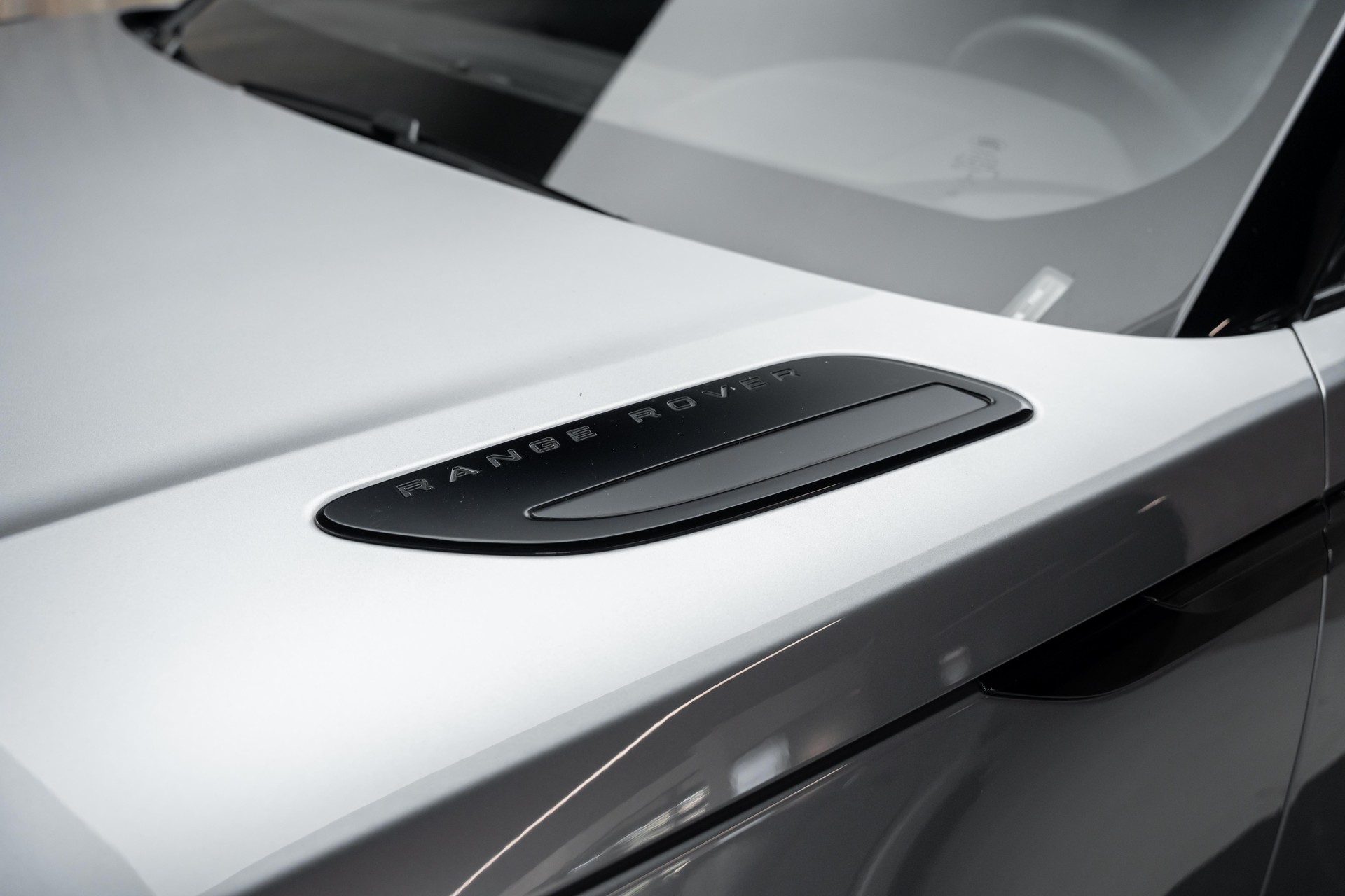 LAND ROVER Range Rover Velar R-Dynamic P 250 HSE Automatic-image-28