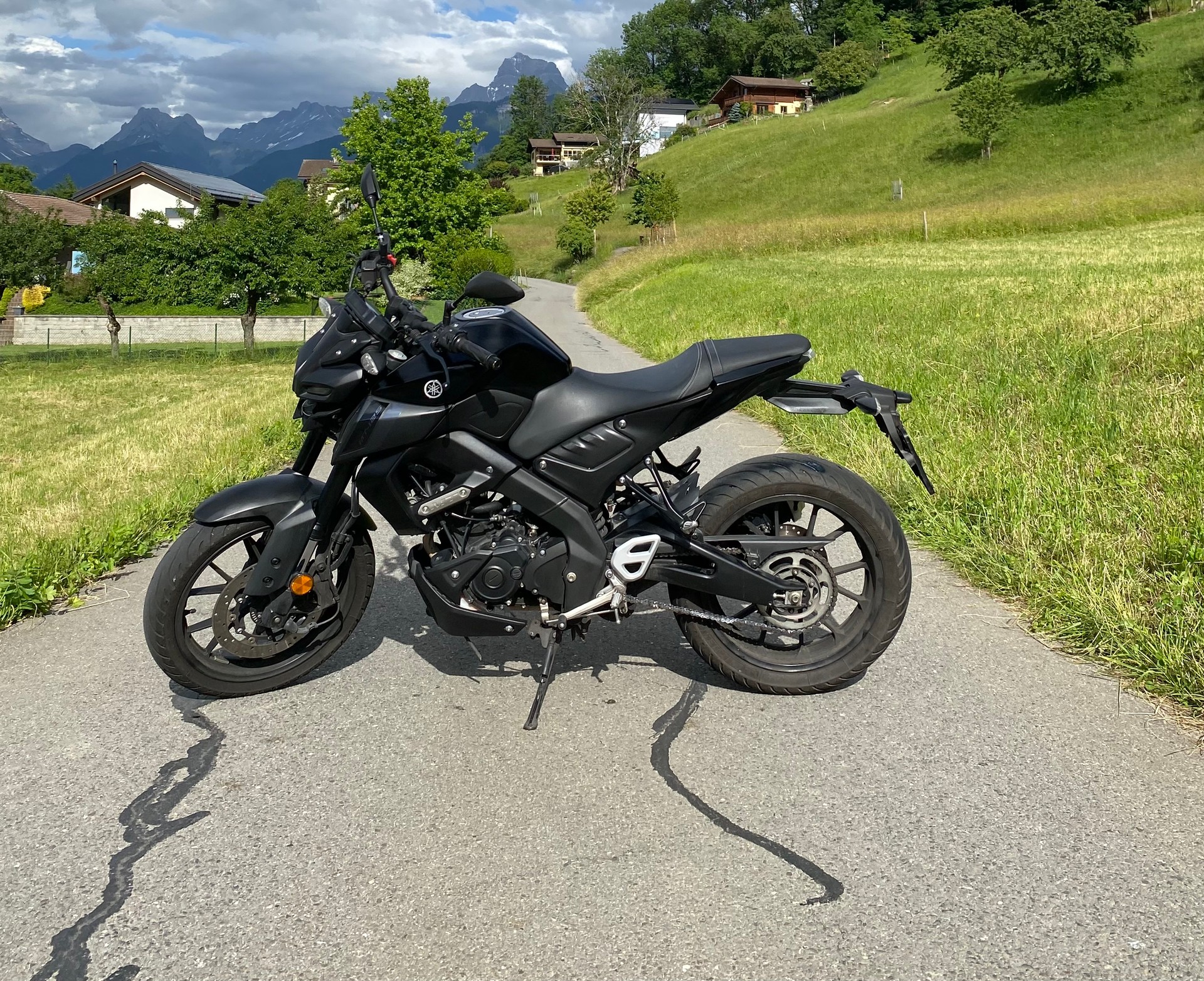 YAMAHA MT-125 ABS-image-1