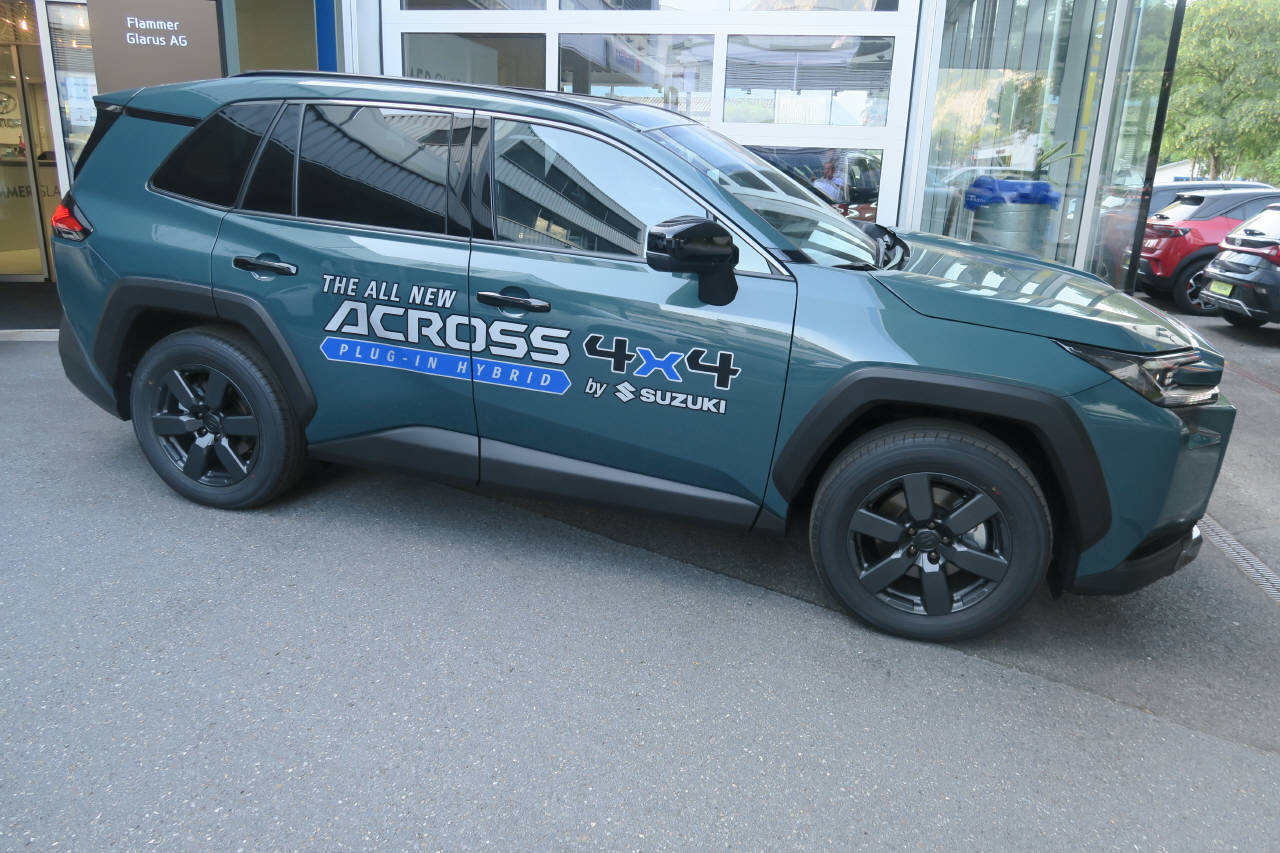 SUZUKI Across 2.5 PHEV Compact Top 4x4-showroom-element-1