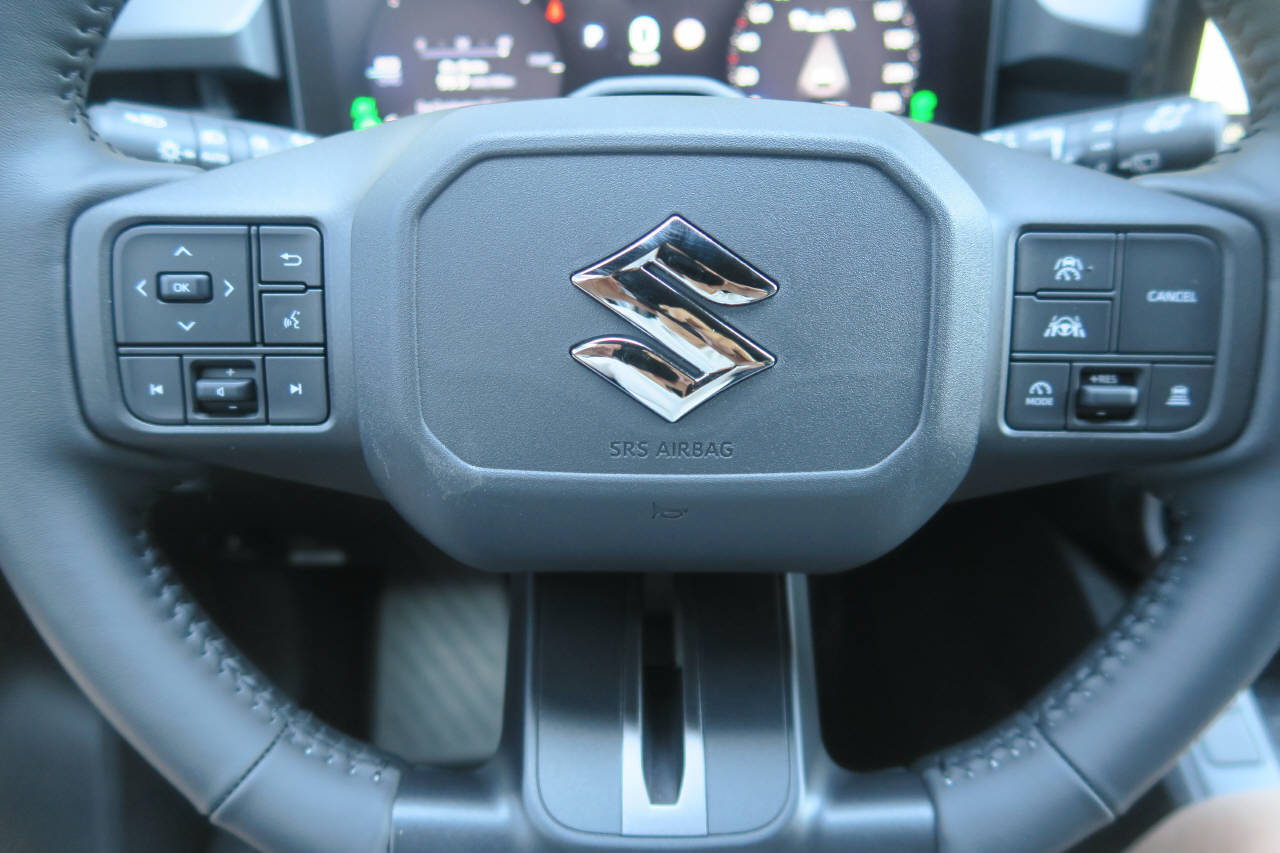 SUZUKI Across 2.5 PHEV Compact Top 4x4-image-5