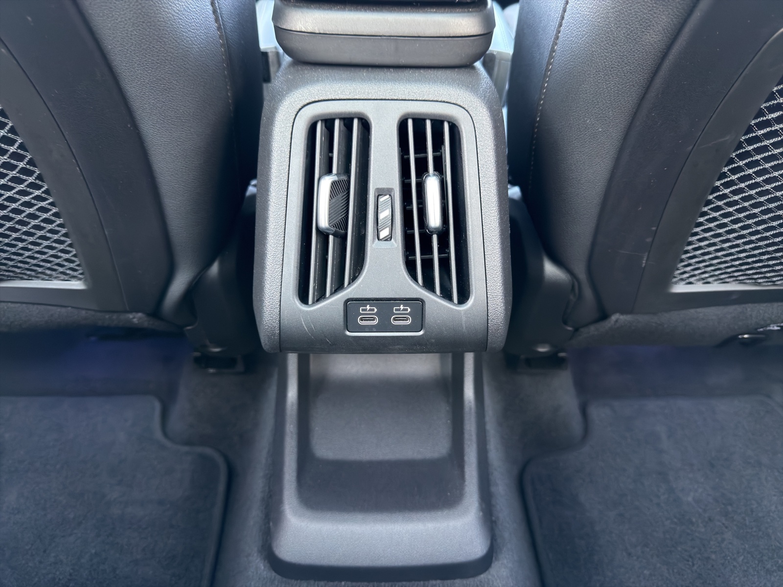 BMW X1 xDrive 20d M Sport-image-14