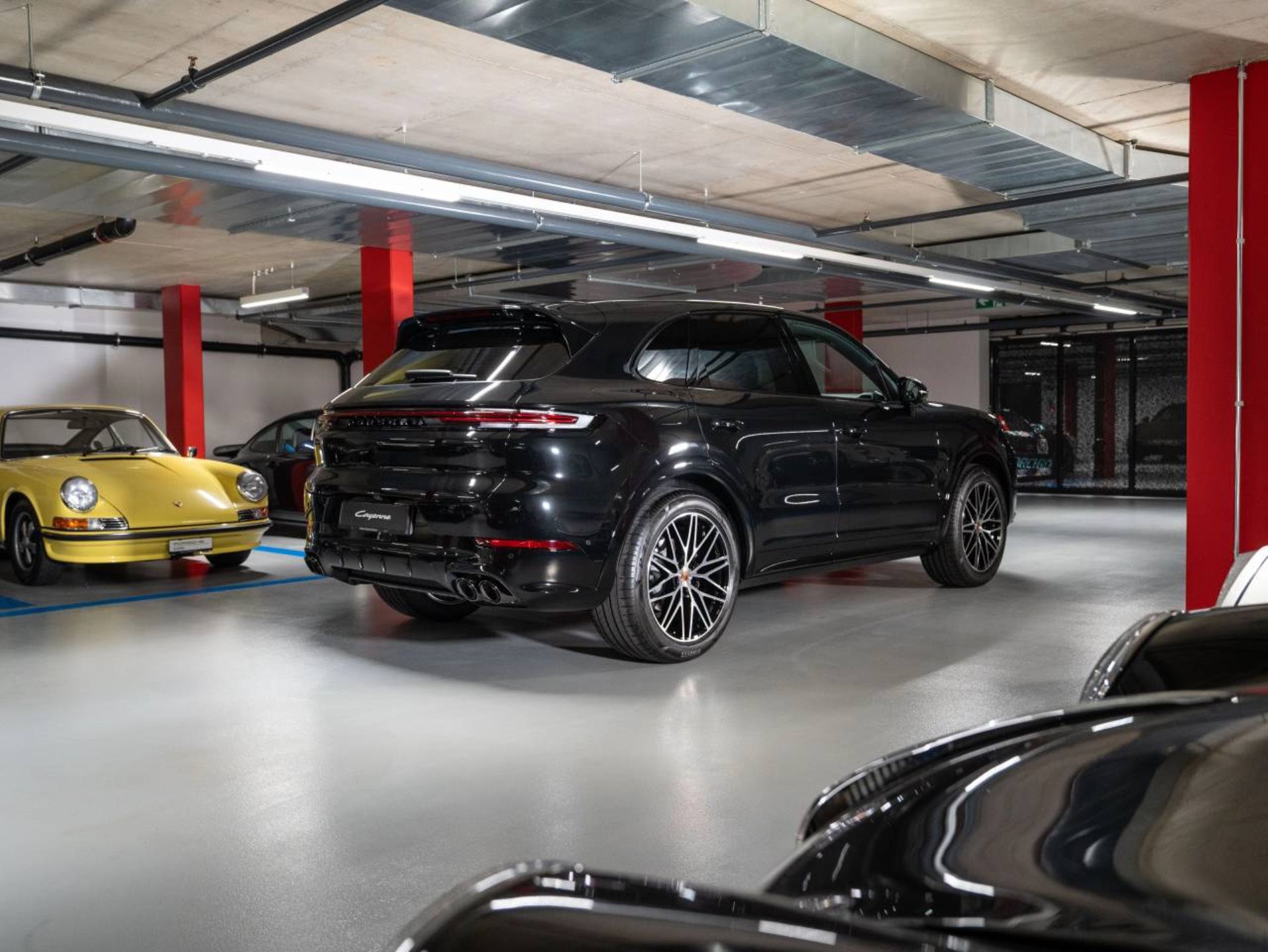 PORSCHE Cayenne Black Edition-image-7