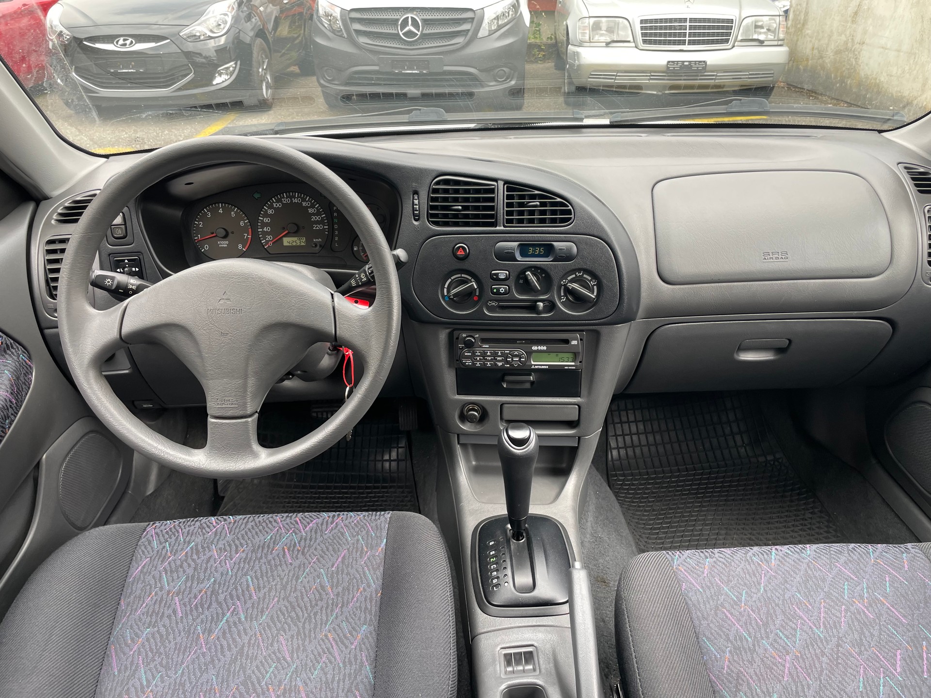 MITSUBISHI Colt 1.6 16V GLX Edition-image-8