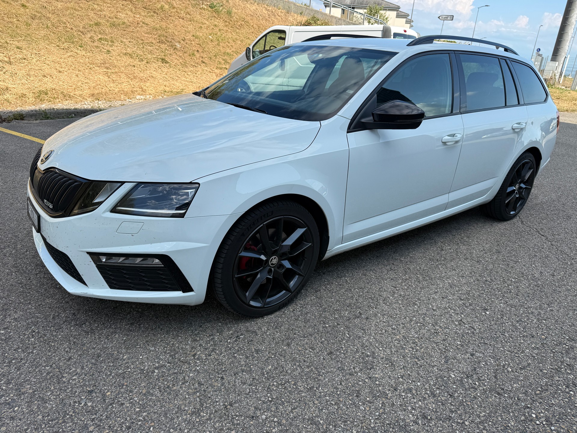 SKODA Octavia Combi 2.0 TDI RS 4x4 DSG-image-1