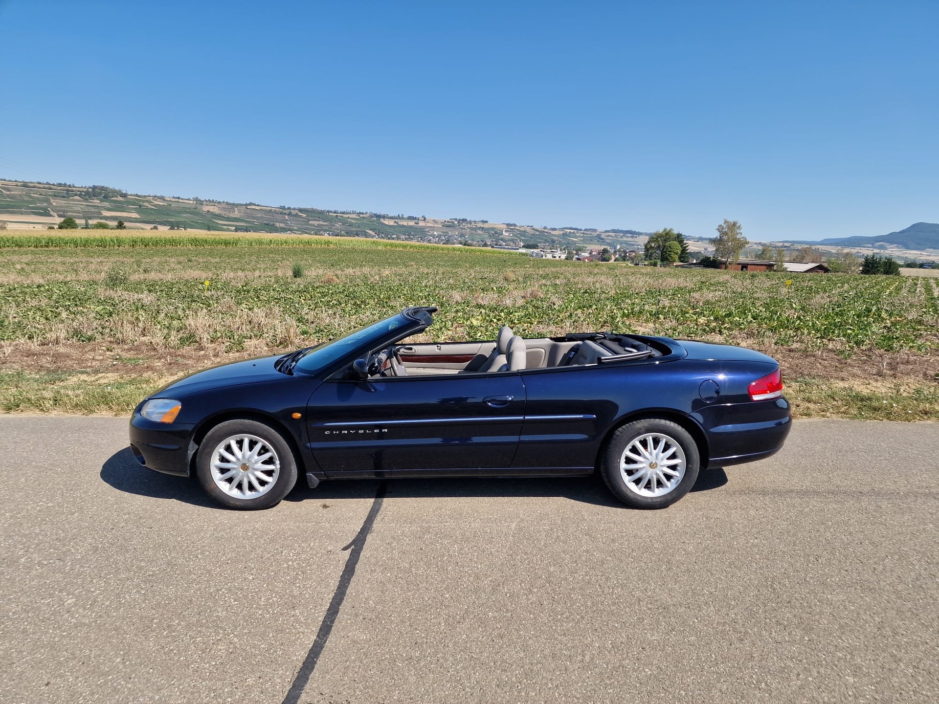 CHRYSLER Sebring 2.7 V6 Touring (LX)