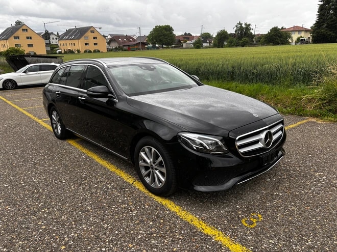 MERCEDES-BENZ E 220 d Exclusive 4Matic 9G-Tronic