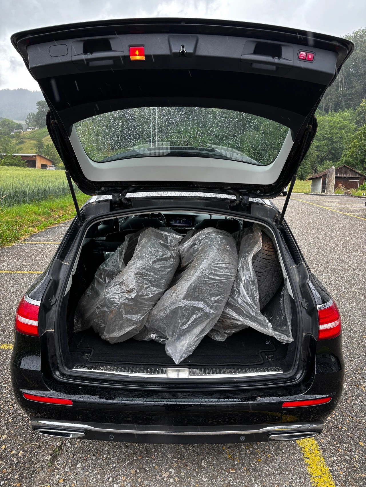 MERCEDES-BENZ E 220 d Exclusive 4Matic 9G-Tronic-image-13