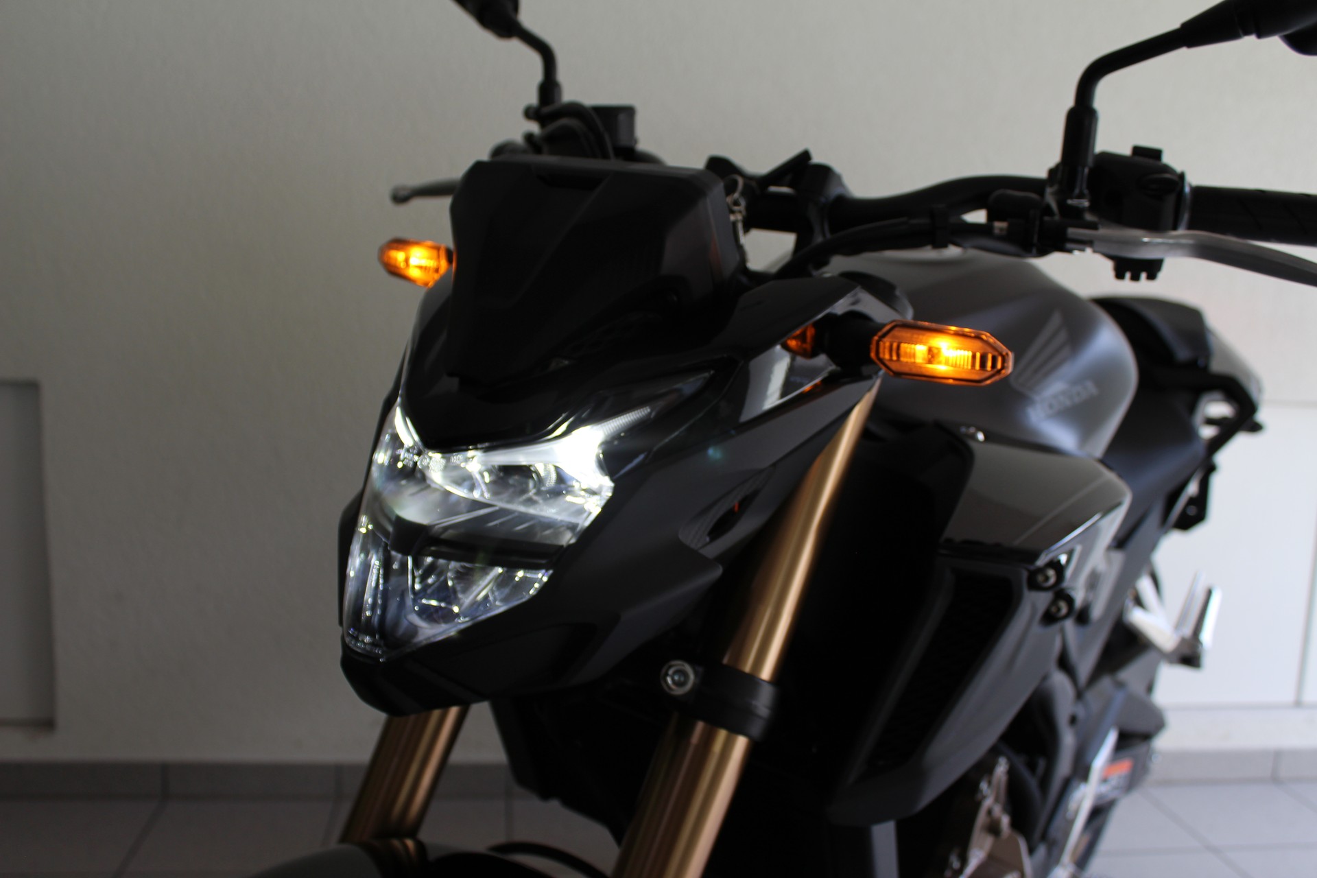 HONDA CB 500 F-image-6