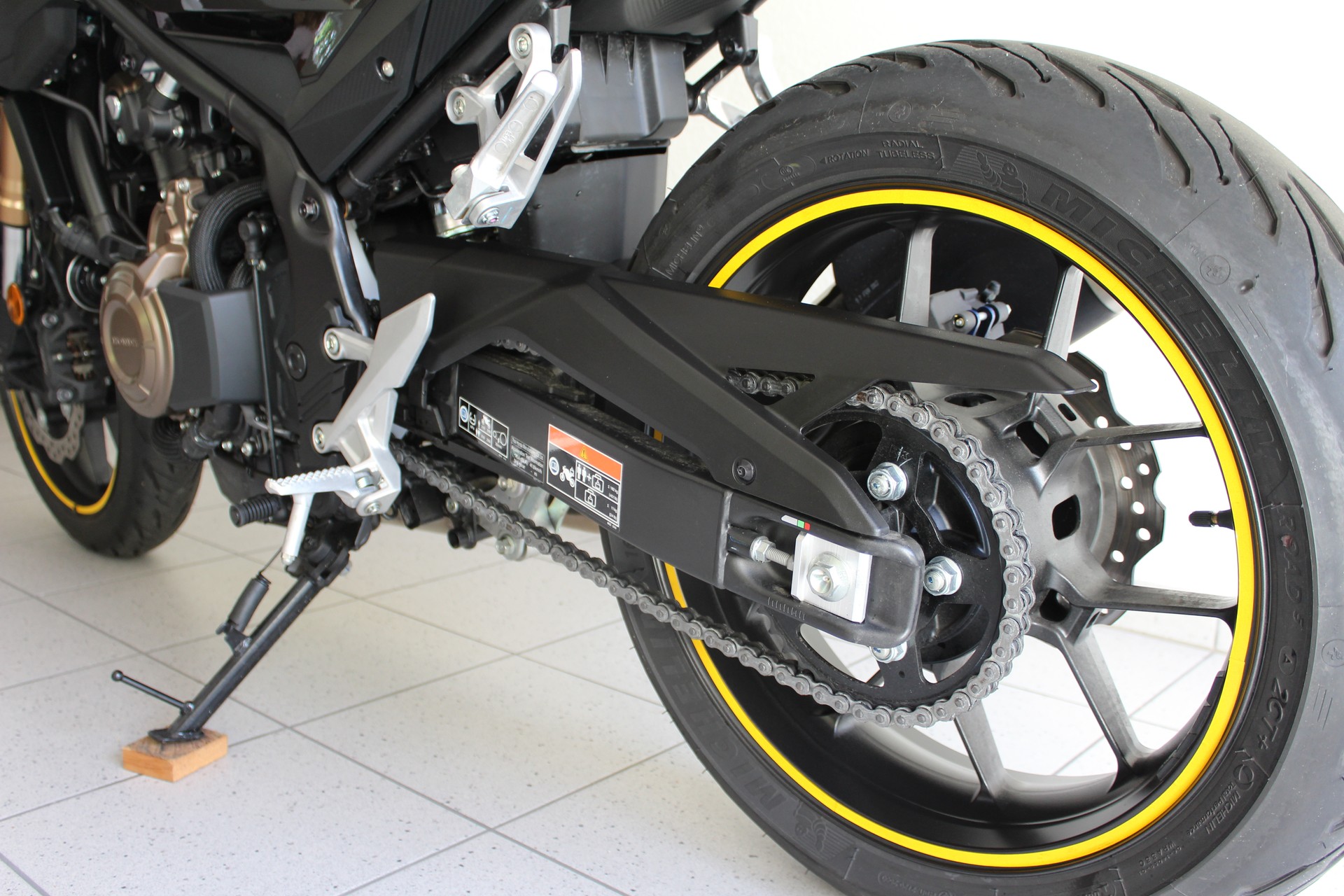 HONDA CB 500 F-image-7