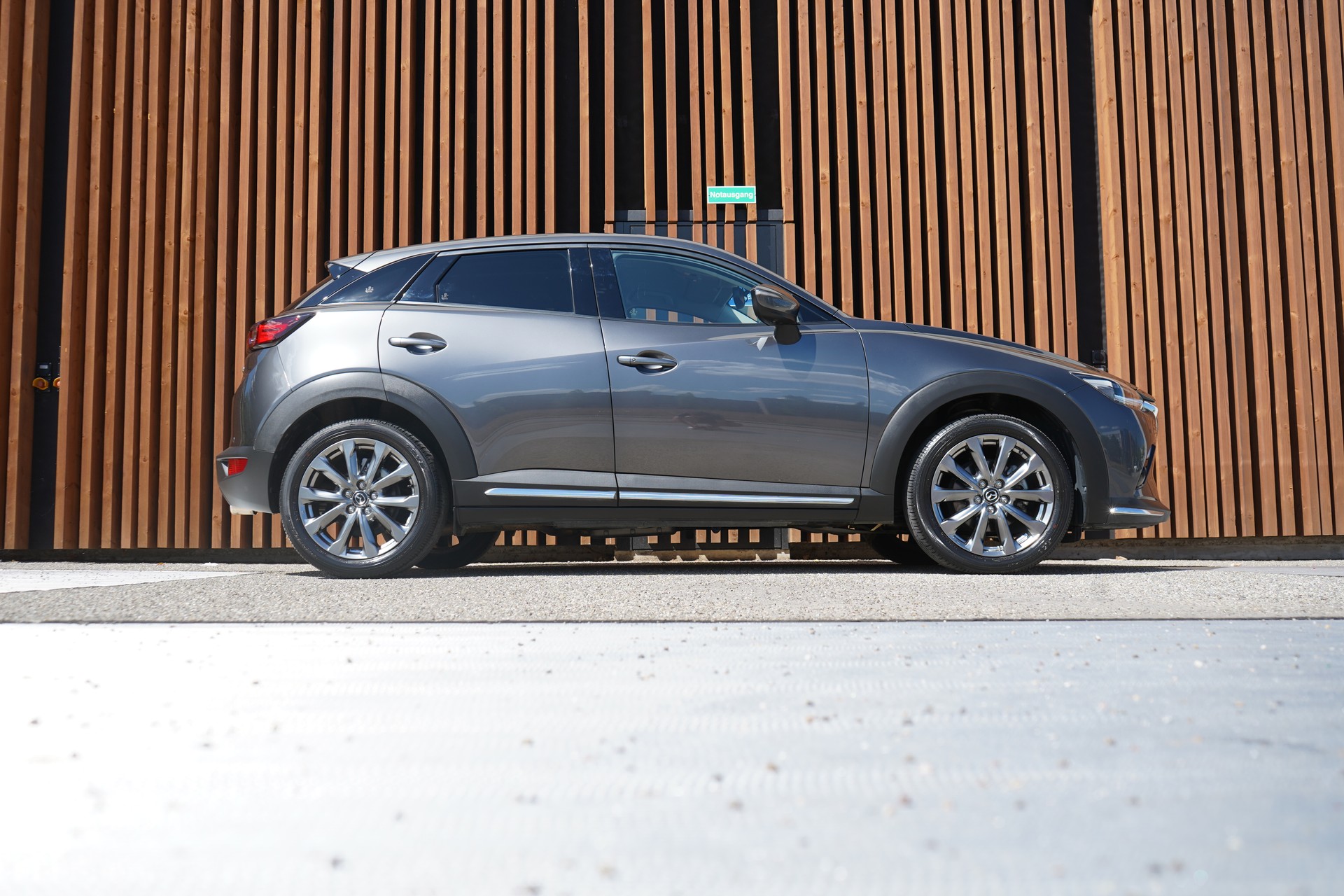 MAZDA CX-3 SKYACTIV-G 121 REVOLUTION FWD AUTOMAT l 121 PS