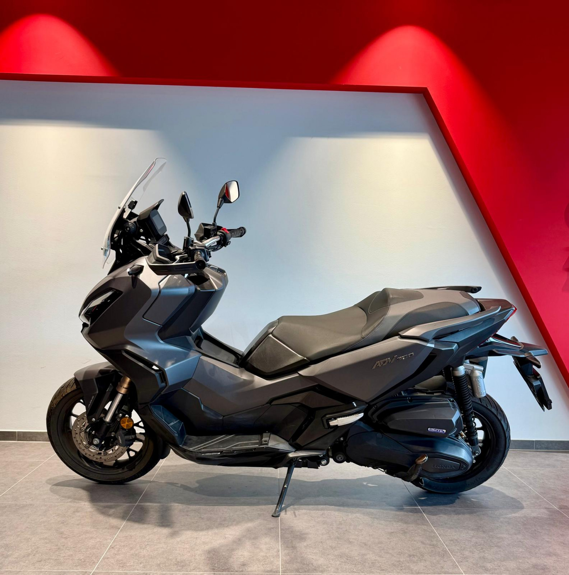 HONDA ADV 350-image-2