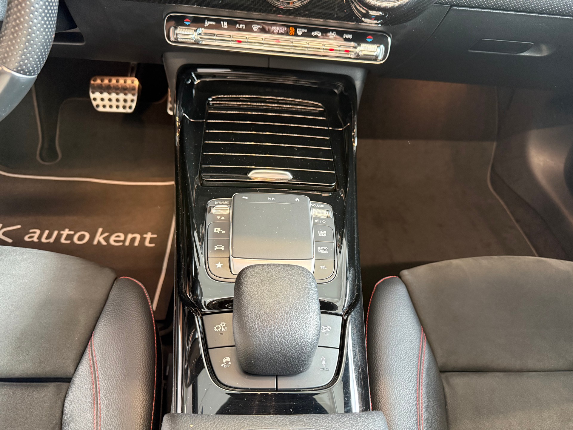 MERCEDES-BENZ CLA 45 S AMG 4Matic+ 8G-DCT-image-12