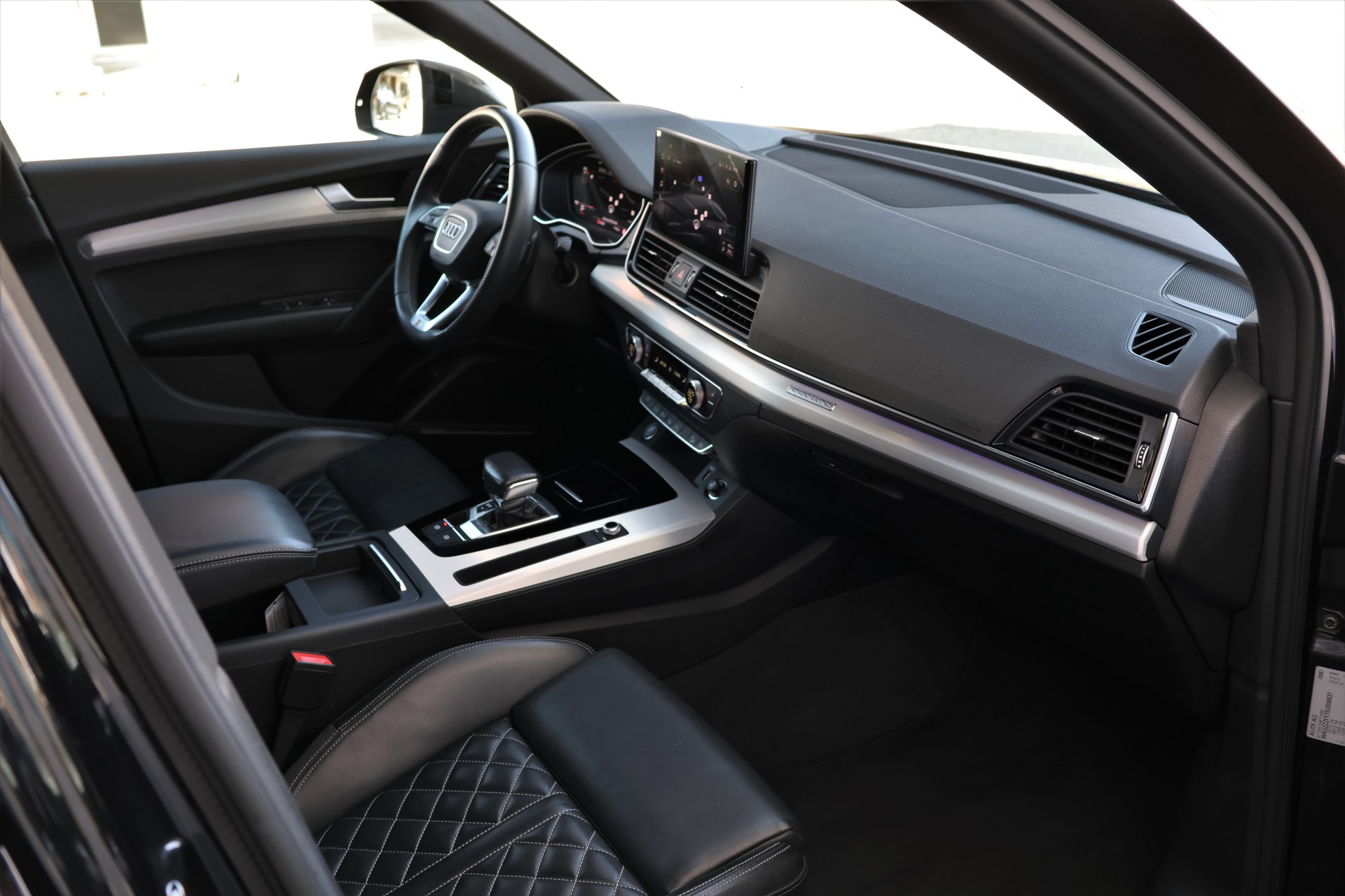 AUDI Q5 Sportback 40 TDI Blackedition quattro S-tronic (CH)-image-20