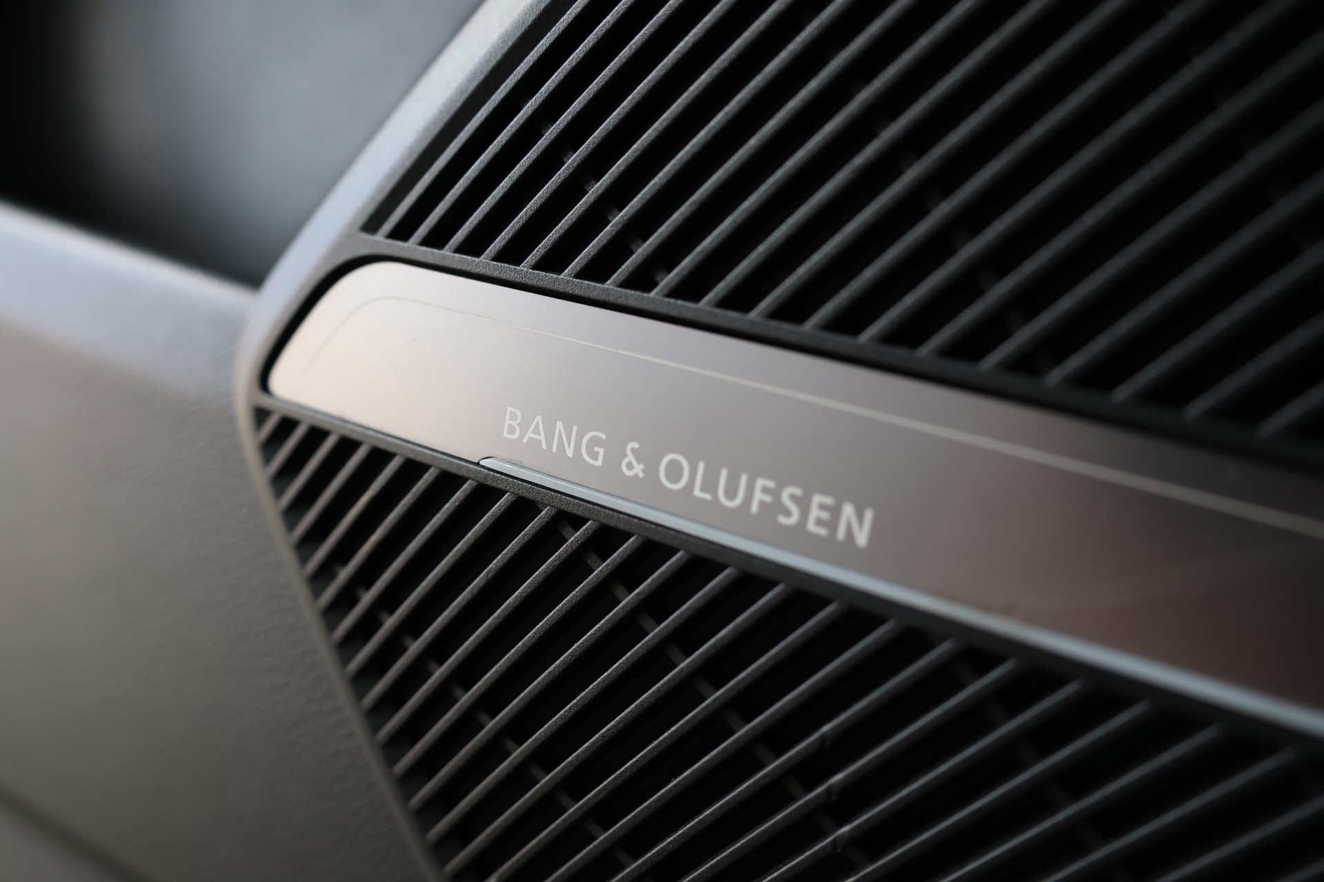 AUDI Q5 Sportback 40 TDI Blackedition quattro S-tronic (CH)-image-12