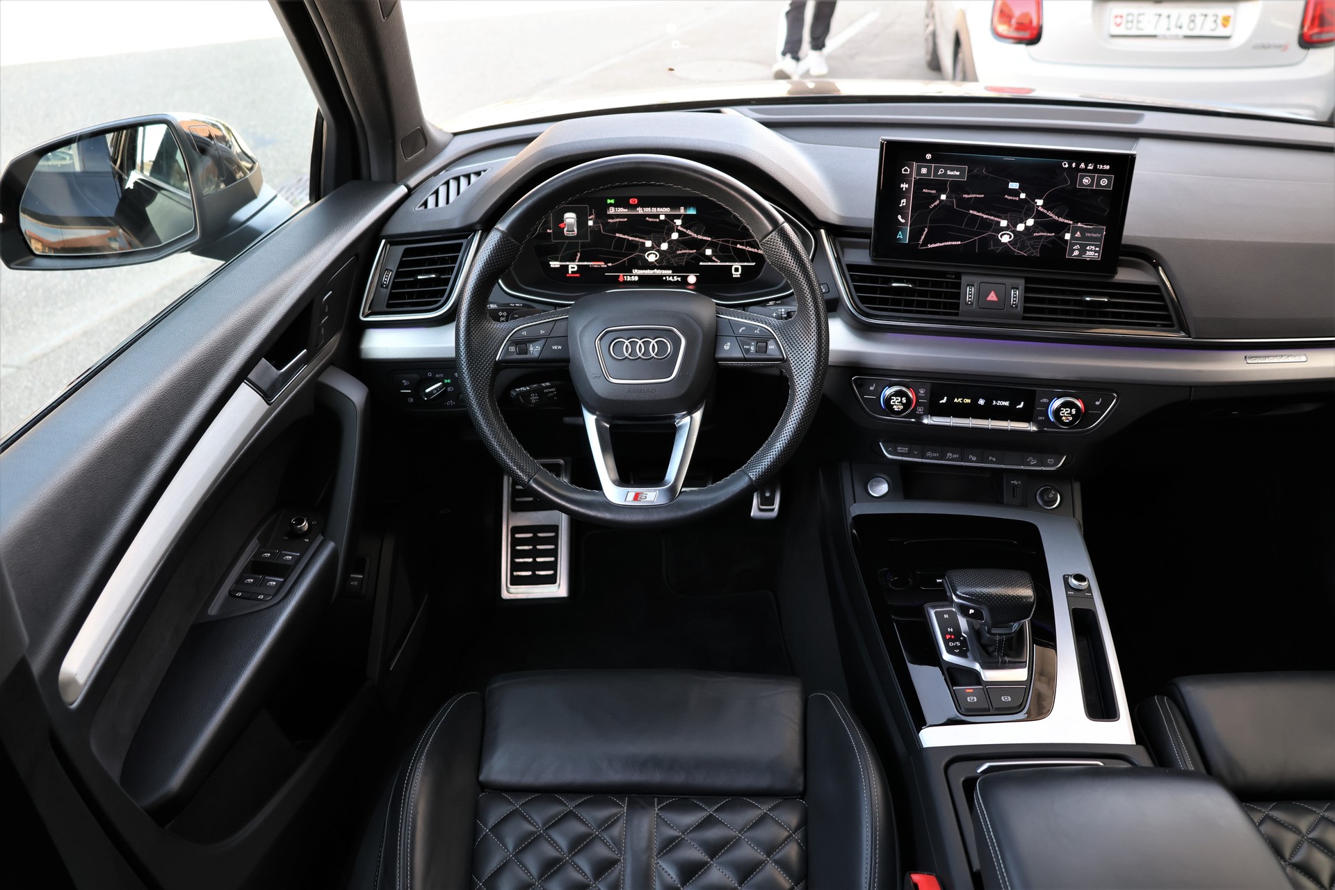 AUDI Q5 Sportback 40 TDI Blackedition quattro S-tronic (CH)-image-14
