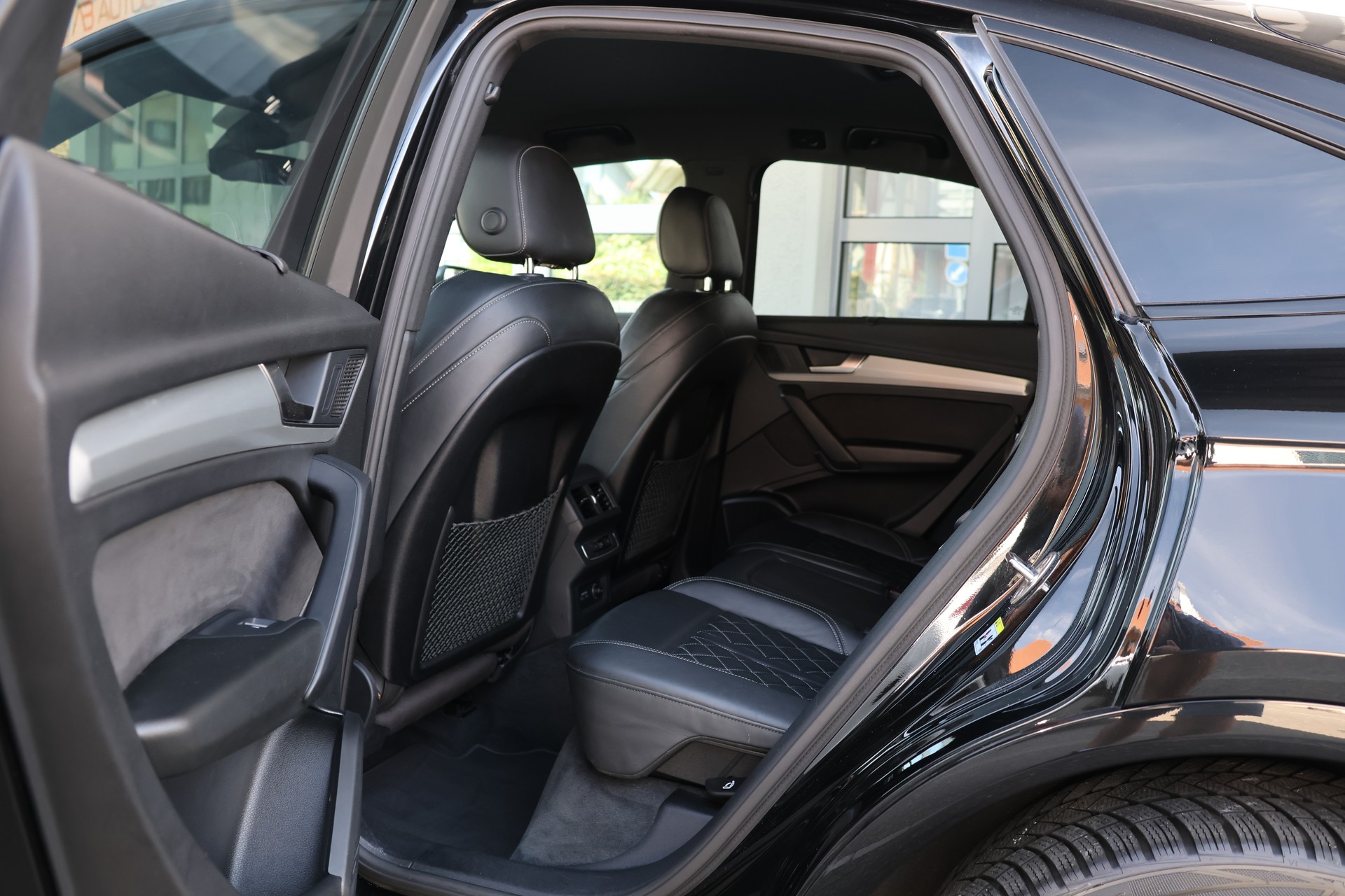 AUDI Q5 Sportback 40 TDI Blackedition quattro S-tronic (CH)-image-13