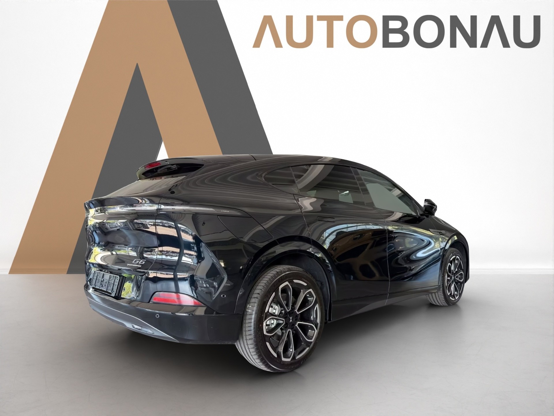 XPENG G6 80kWh Performance AWD-showroom-element-3