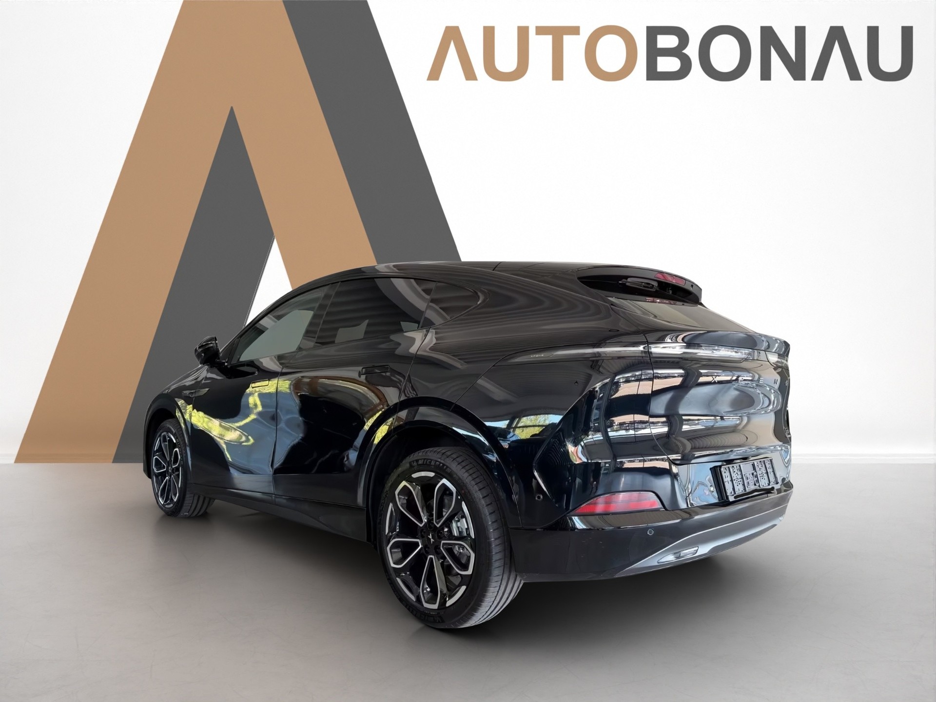 XPENG G6 80kWh Performance AWD-showroom-element-1