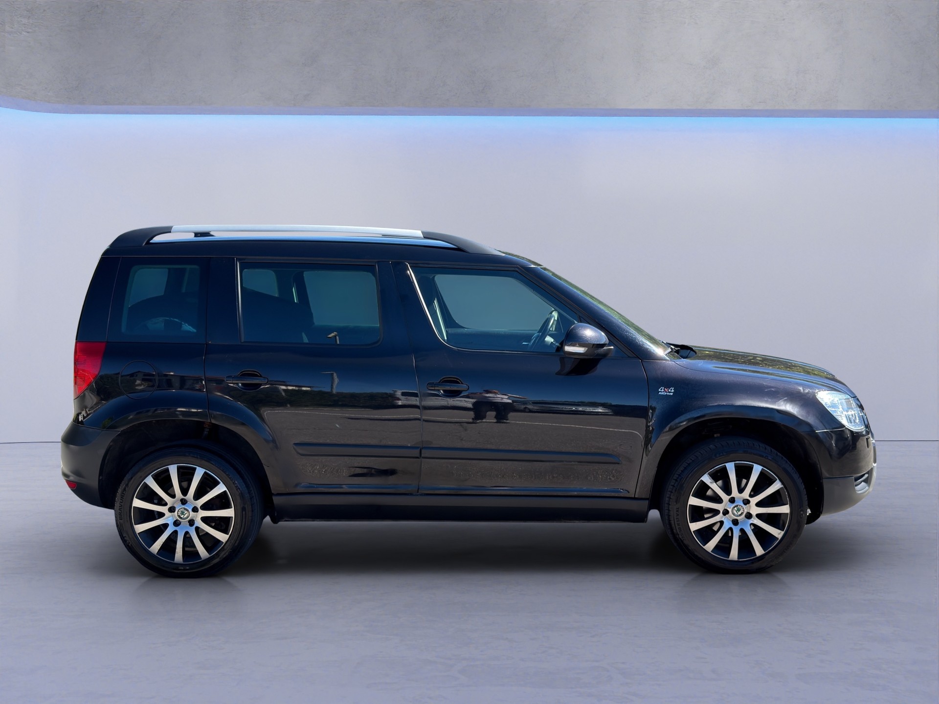 SKODA Yeti 2.0 TDI AllDrive 4x4 DSG-image-7