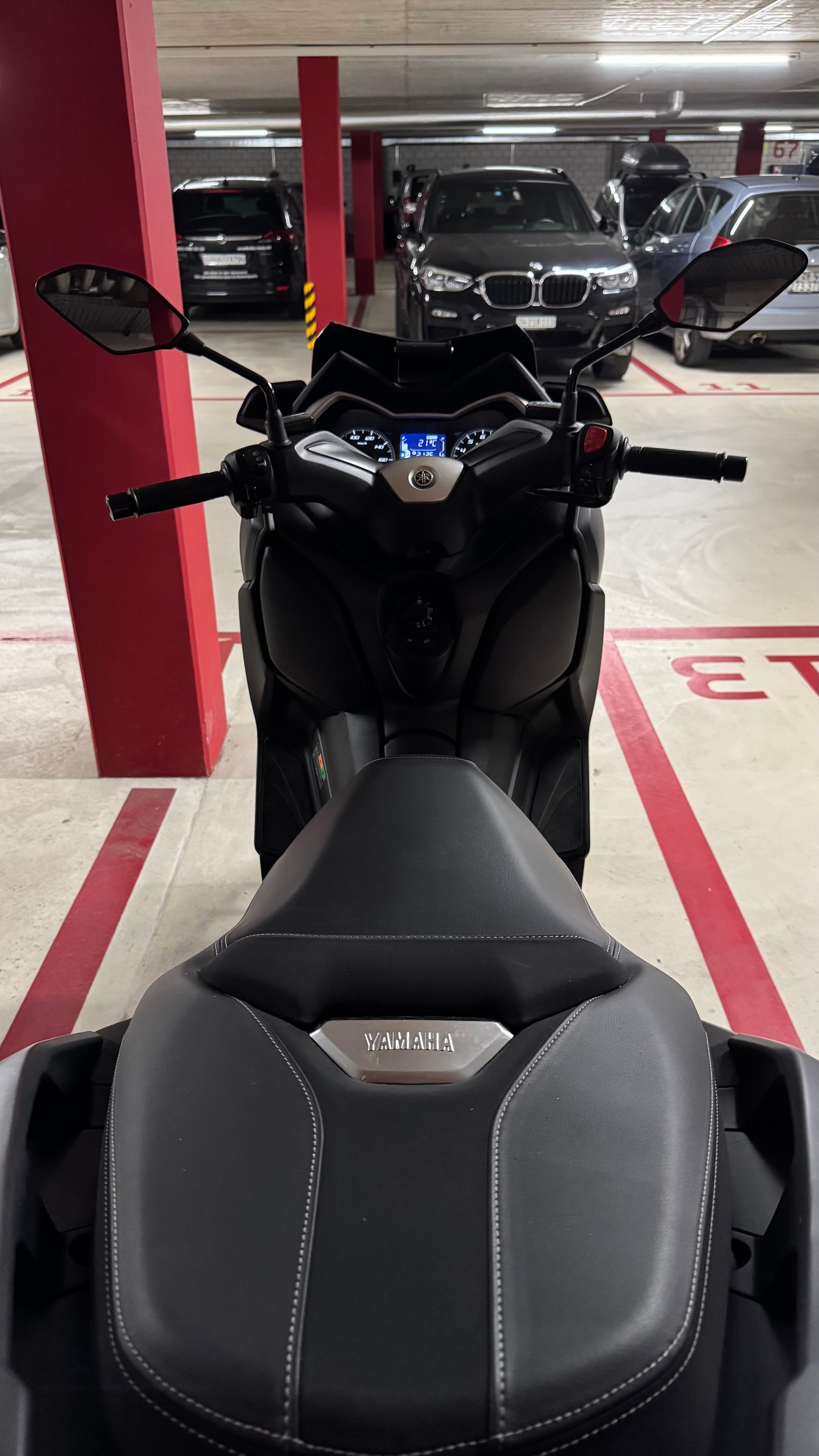 YAMAHA X-Max CZD 300 ABS-image-2