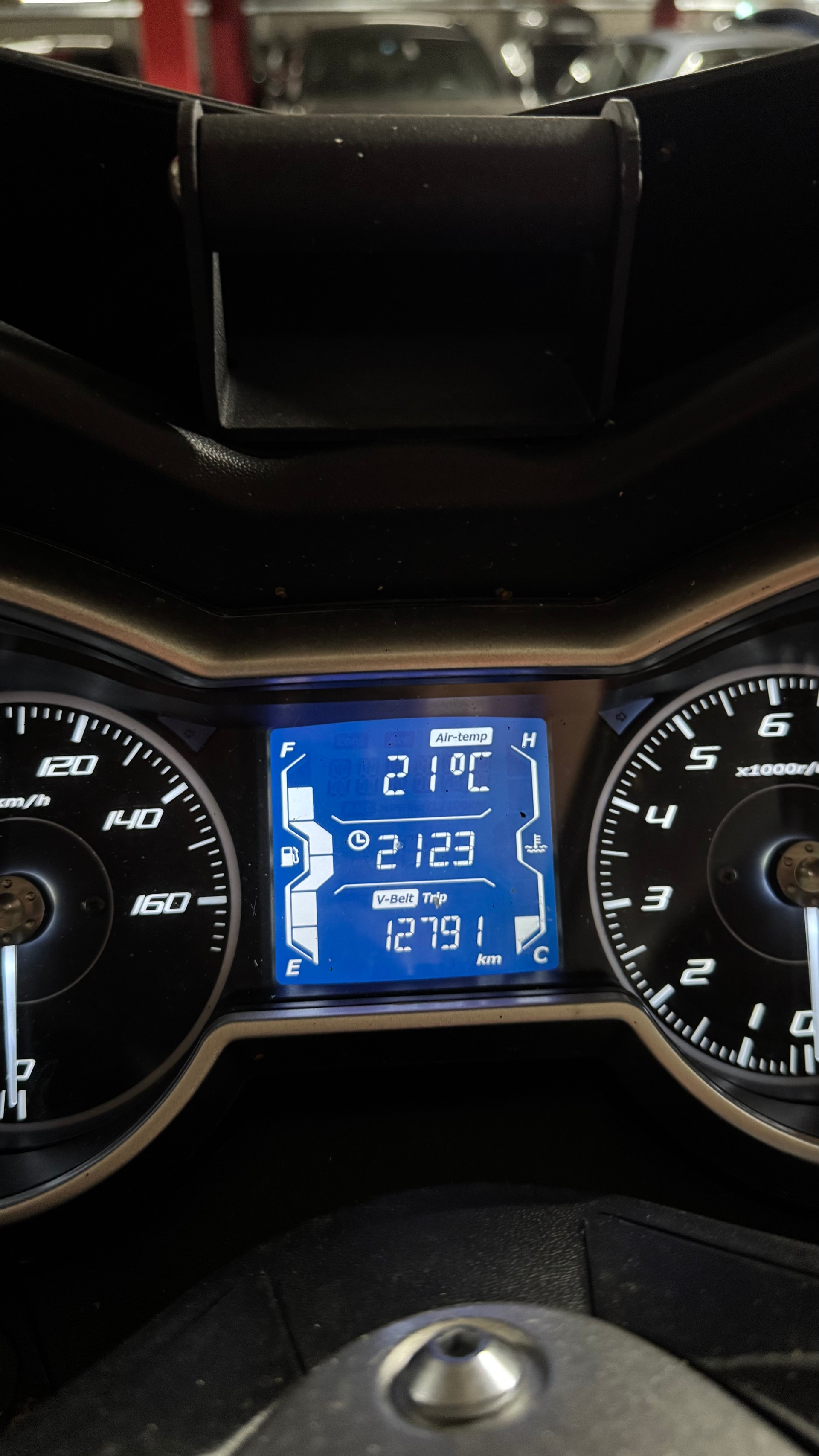 YAMAHA X-Max CZD 300 ABS-image-3