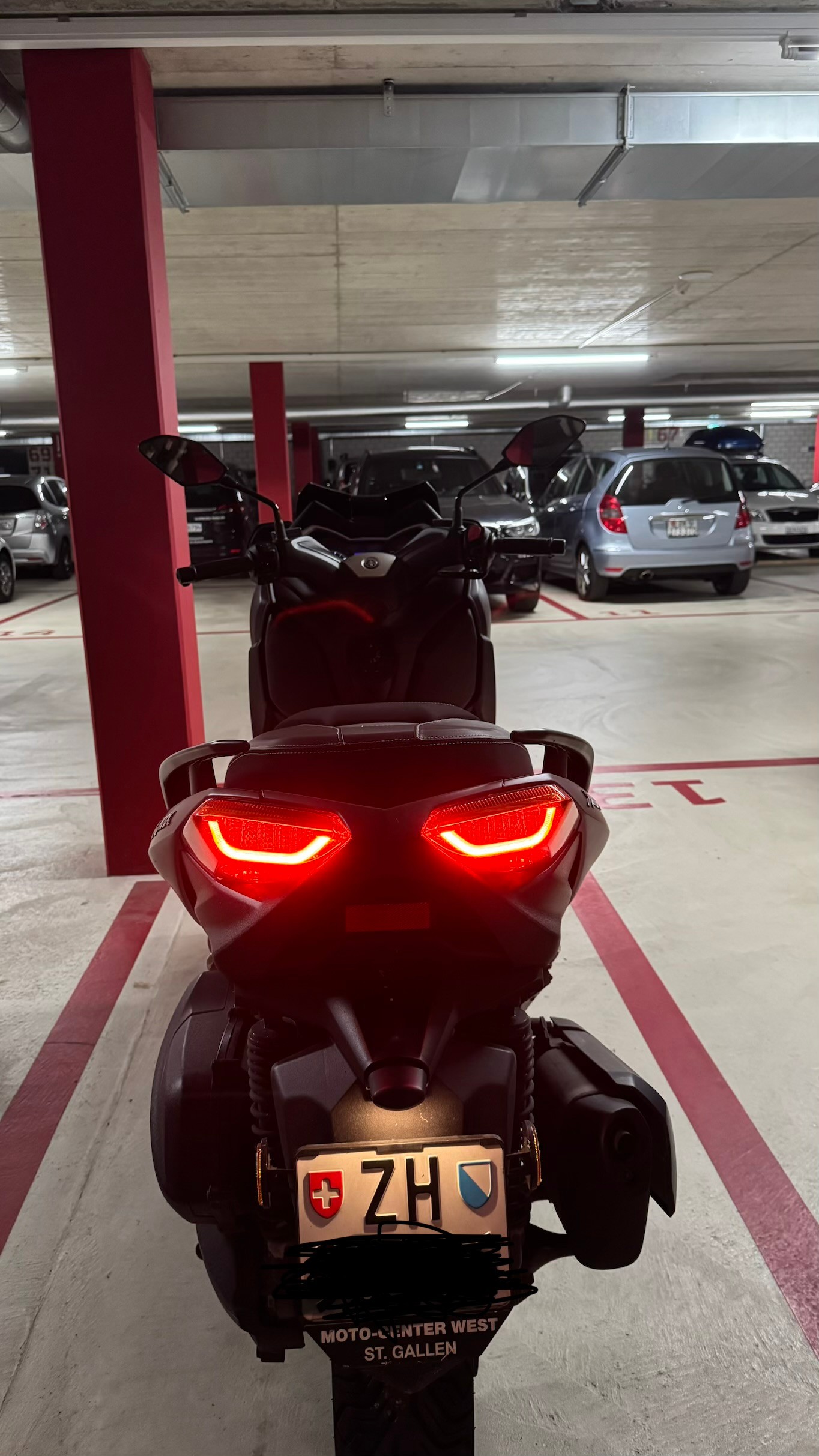 YAMAHA X-Max CZD 300 ABS-image-6