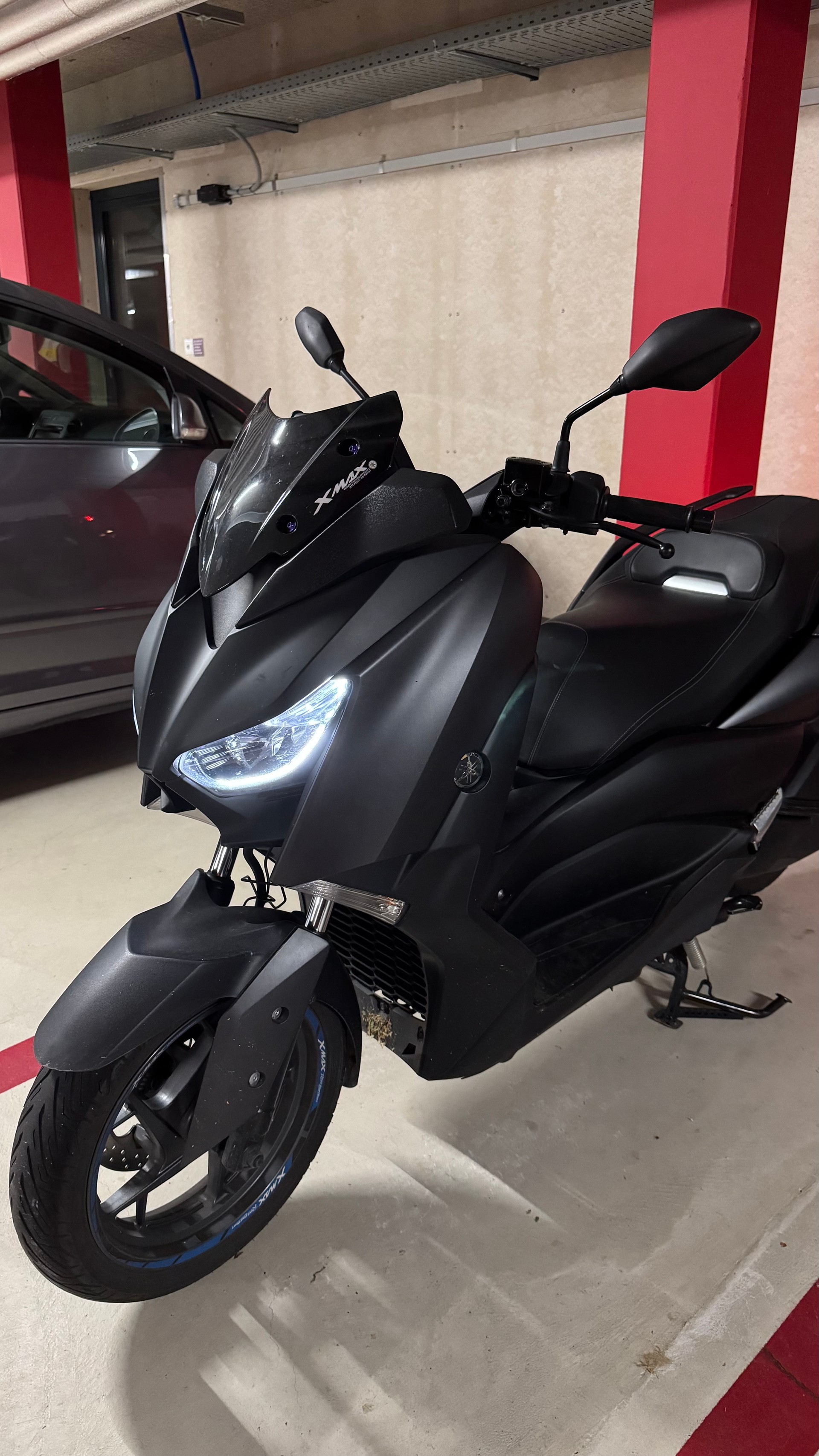 YAMAHA X-Max CZD 300 ABS-image-0