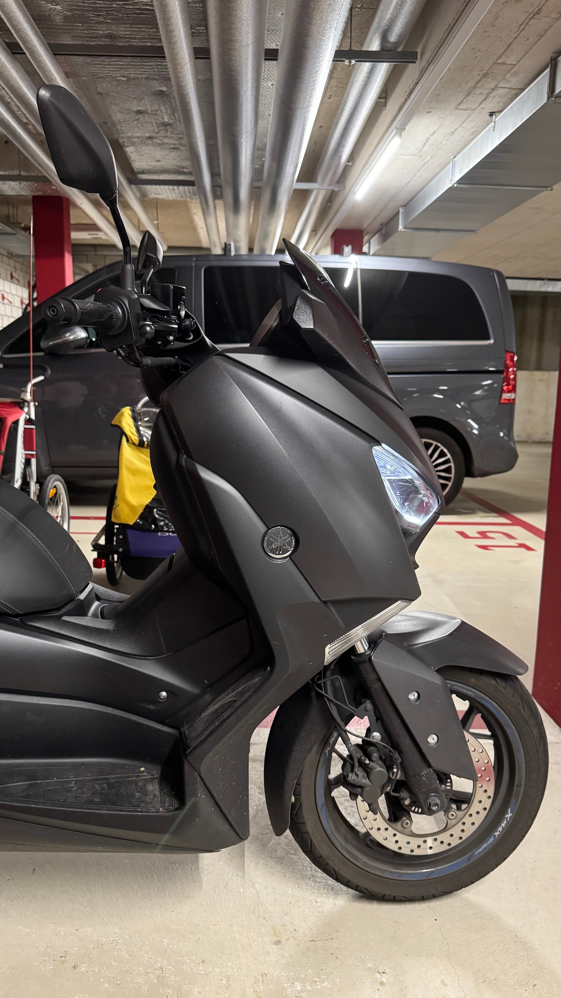 YAMAHA X-Max CZD 300 ABS-image-1