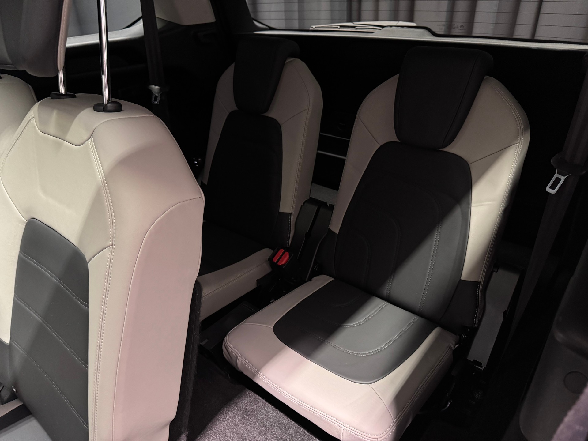 CITROEN Grand C4 Picasso 1.2 Pure Tech Shine (15)-image-9