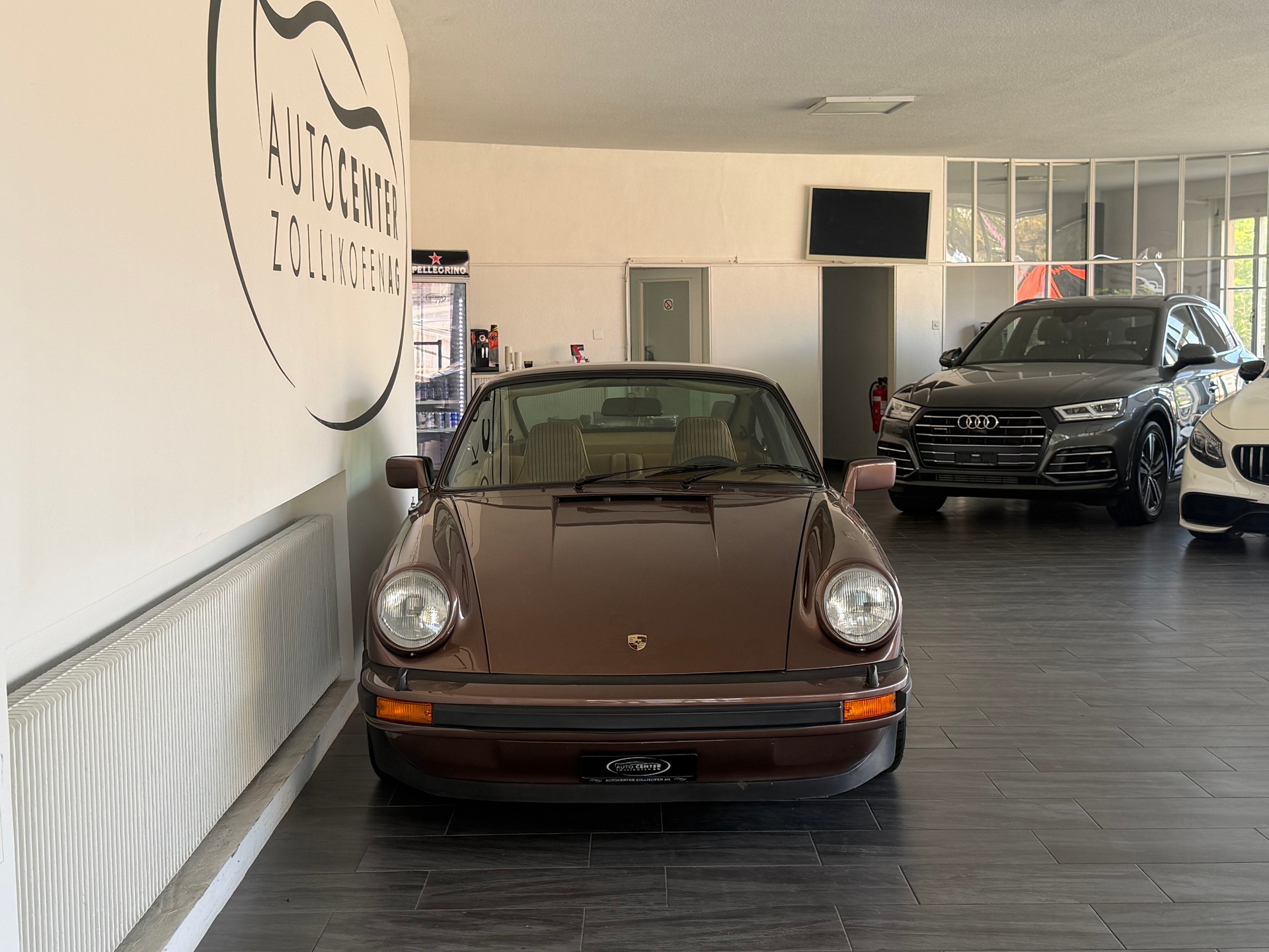PORSCHE 911 Carrera 3.0-showroom-element-1