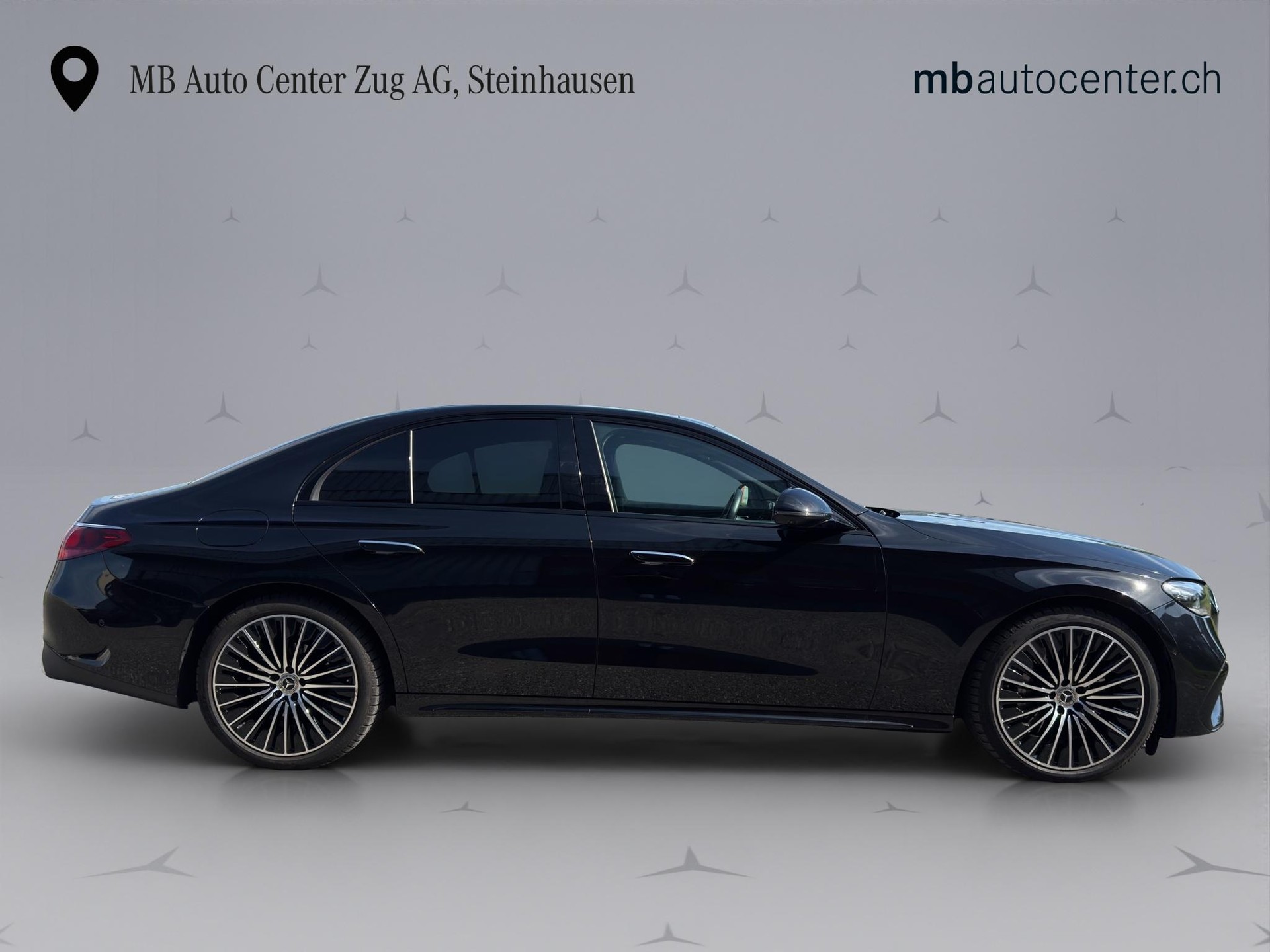 MERCEDES-BENZ E 220 d AMG Line 4matic-image-6
