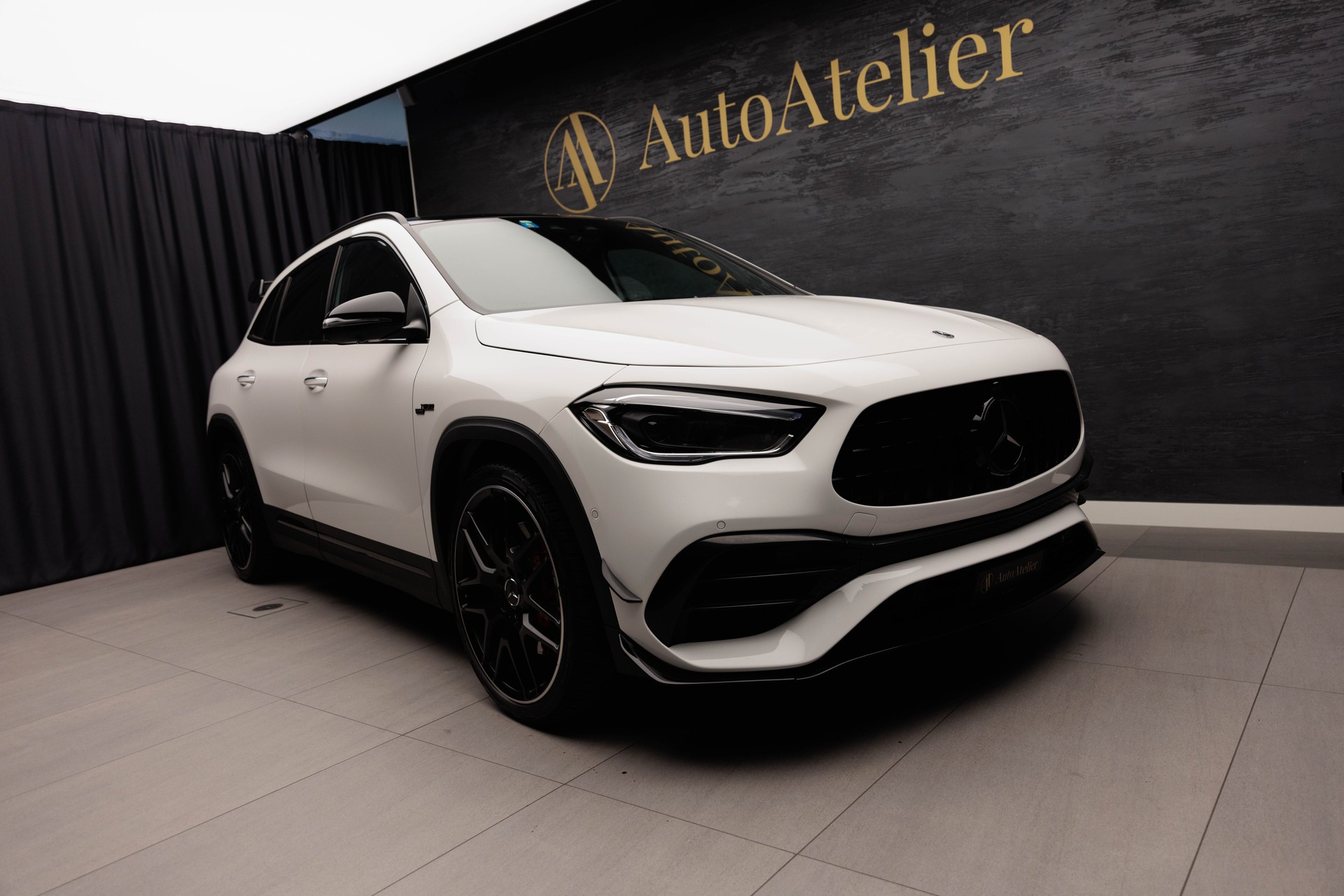 MERCEDES-BENZ GLA 45 S AMG 4Matic+ 8G-Speedshift DCT