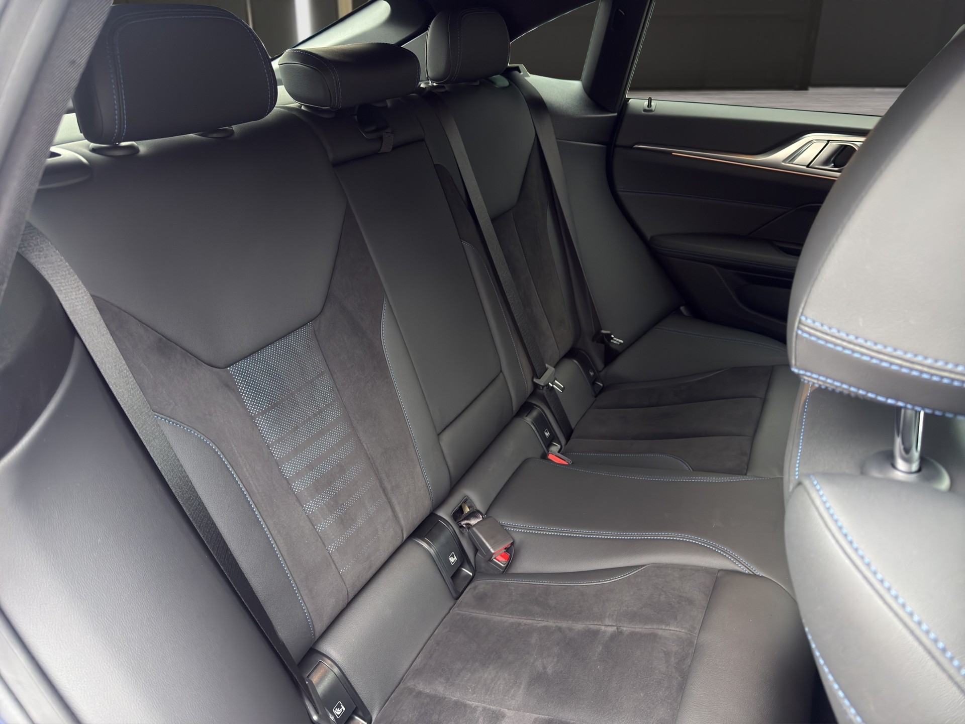 BMW 420d xDrive SAG Gran Coupé-image-12