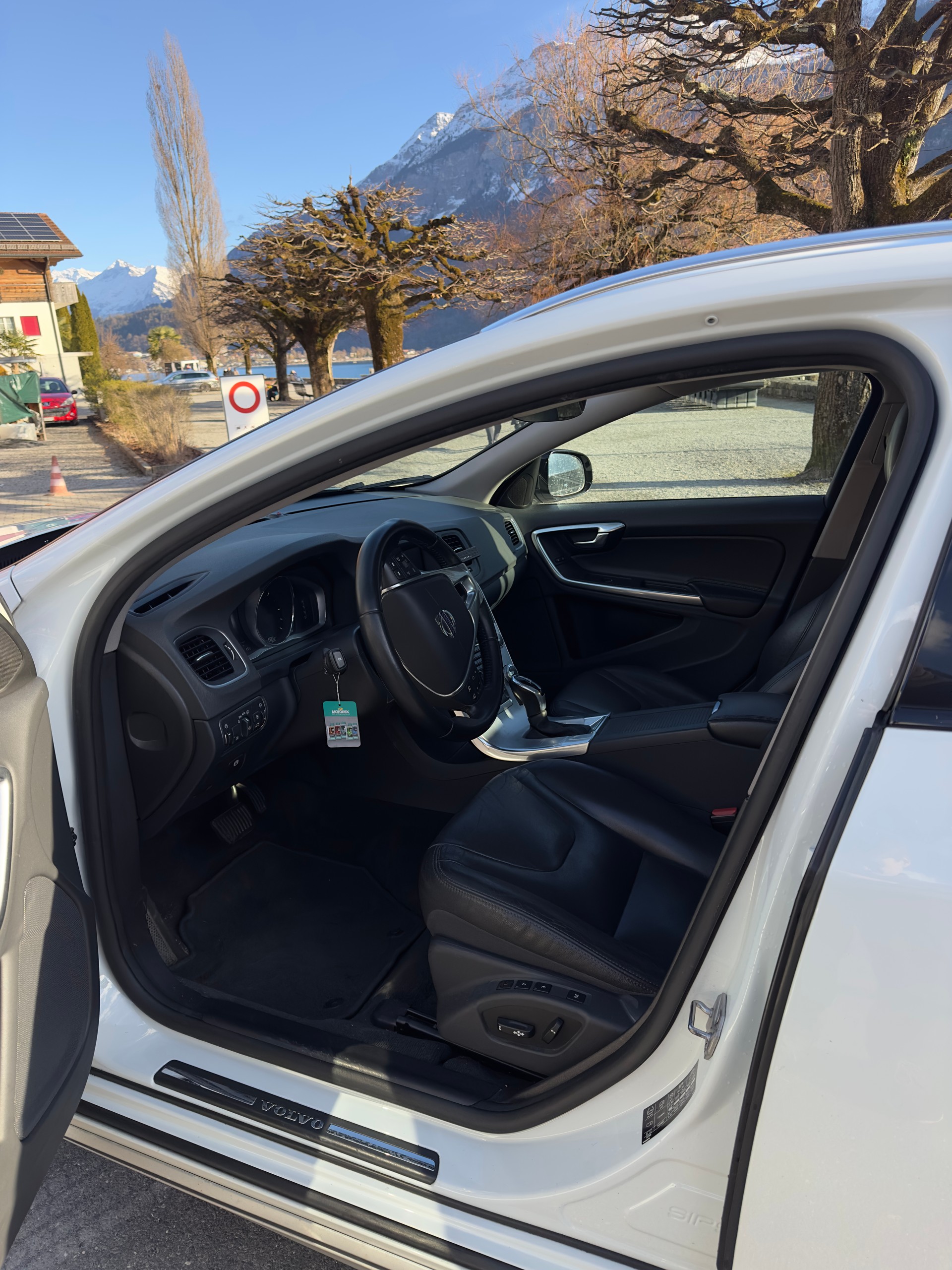 VOLVO 2.4 D4 Summum AWD S/S-image-4