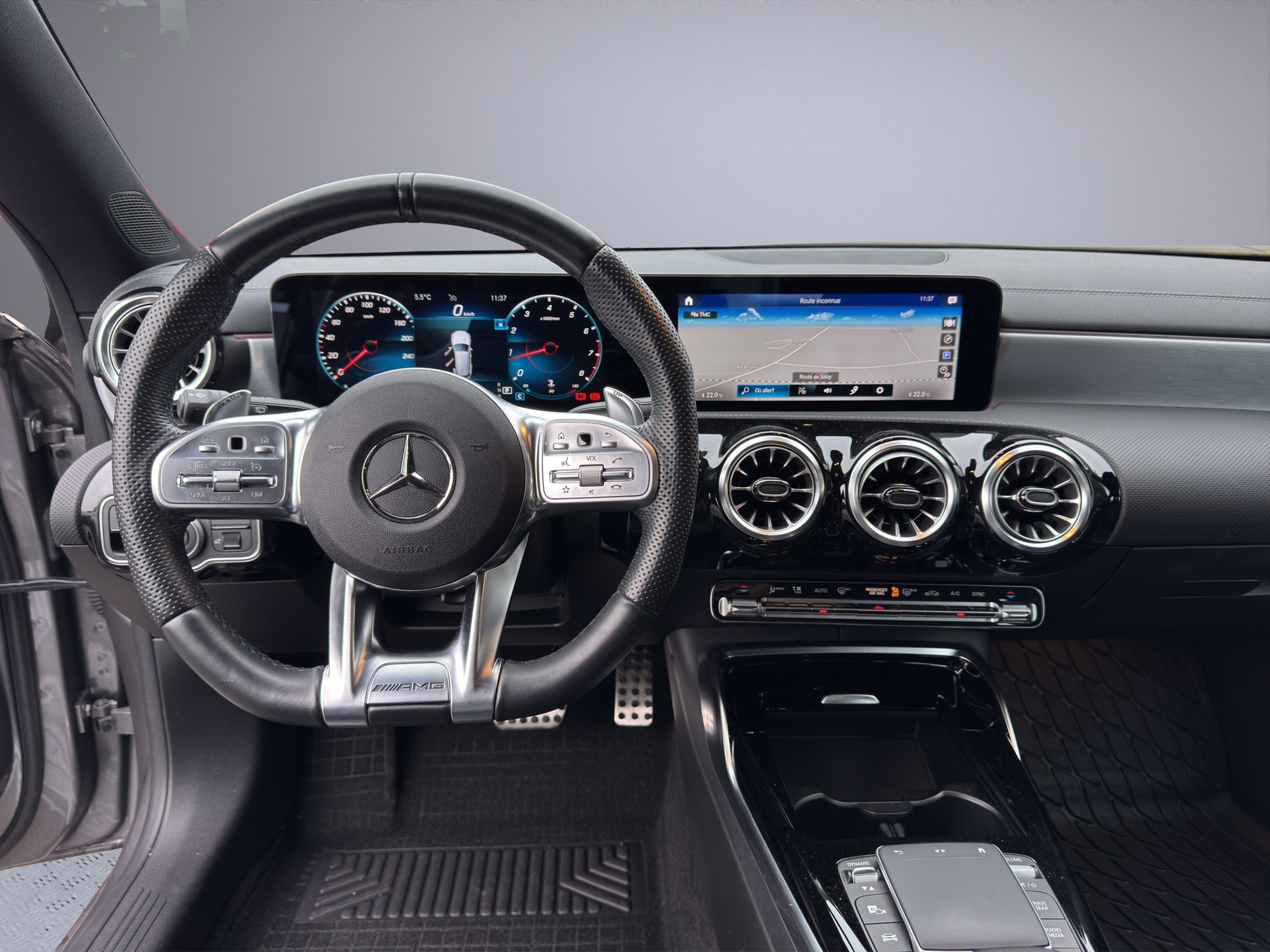 MERCEDES-BENZ CLA Shooting Brake 35 AMG 4Matic 7G-DCT-image-11