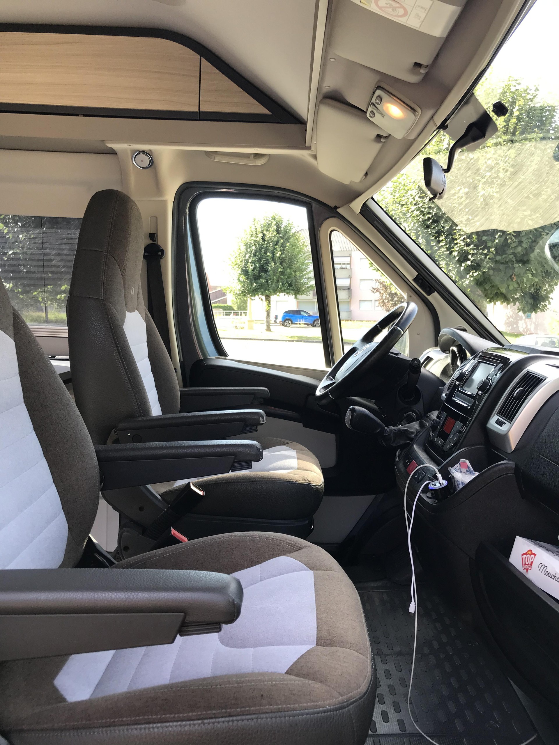 ADRIA Fiat Ducato maxi - ADRIA TWIN Plus 640 SLB-image-12