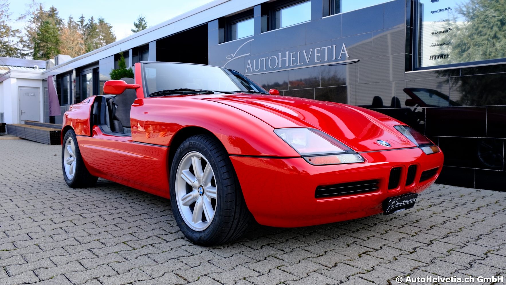 BMW Z1-showroom-element-1