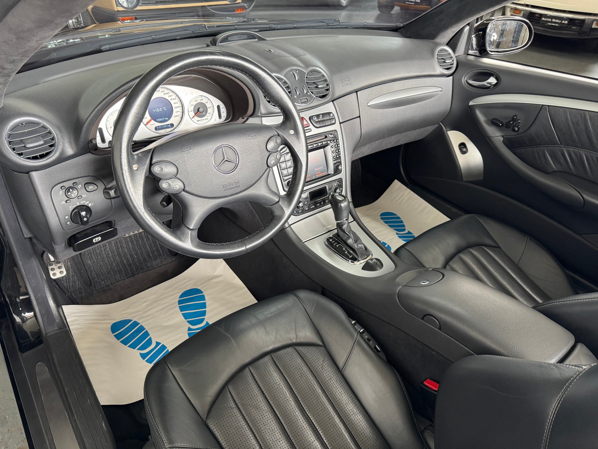MERCEDES-BENZ CLK 55 AMG Avantgarde Automatic-image-23