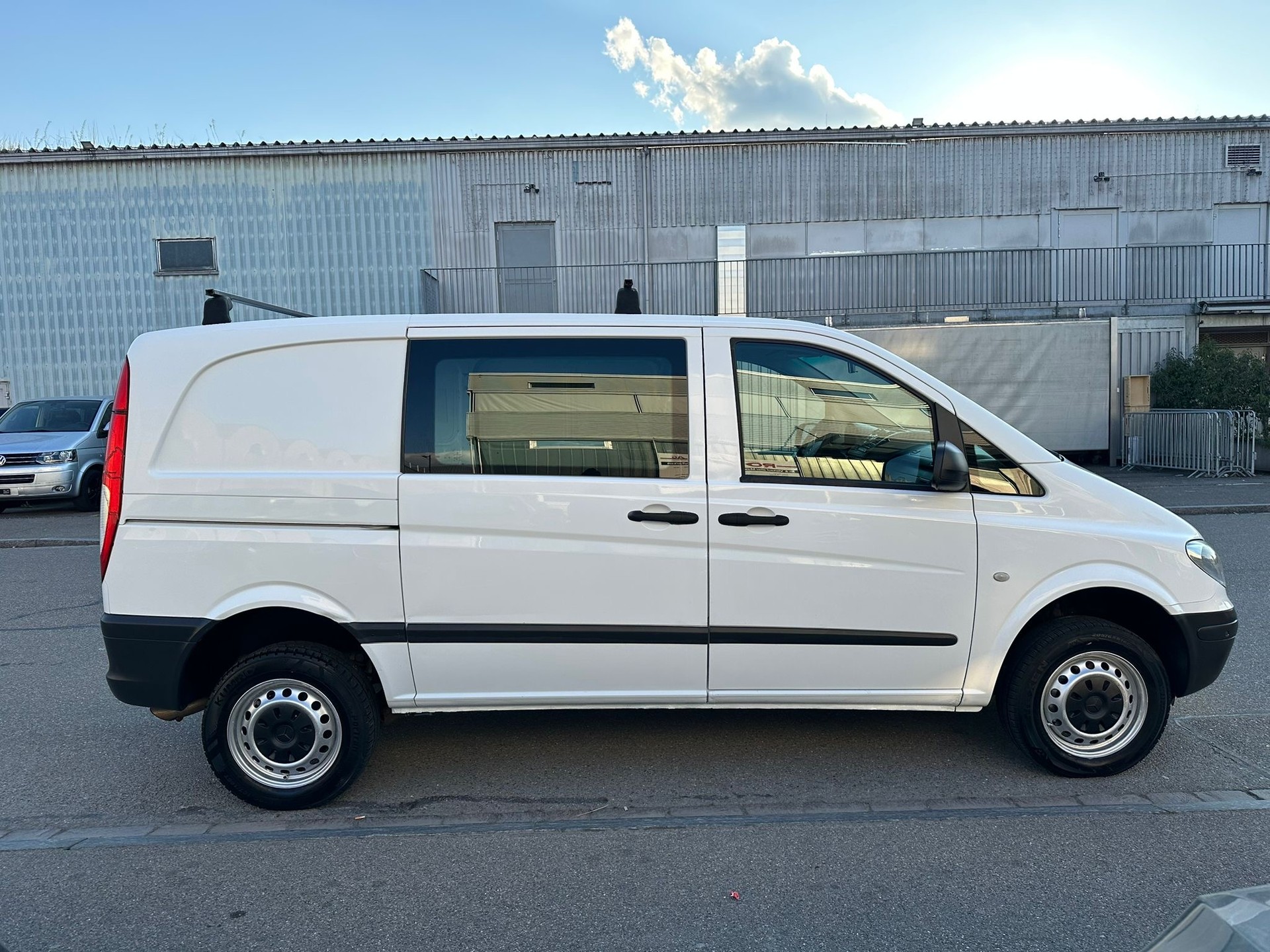 MERCEDES-BENZ Vito 111 CDI 4x4-image-4