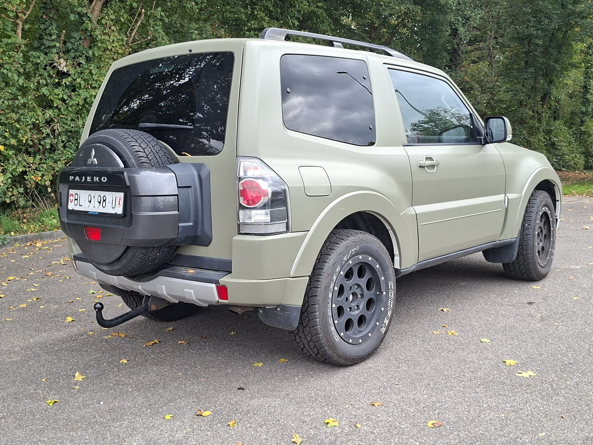 MITSUBISHI Pajero 3.2 DI-D Diamond Automatic-showroom-element-3