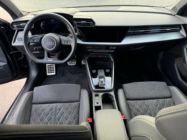 AUDI A3 Sportback 45 TFSI e S line S-tronic-image-5