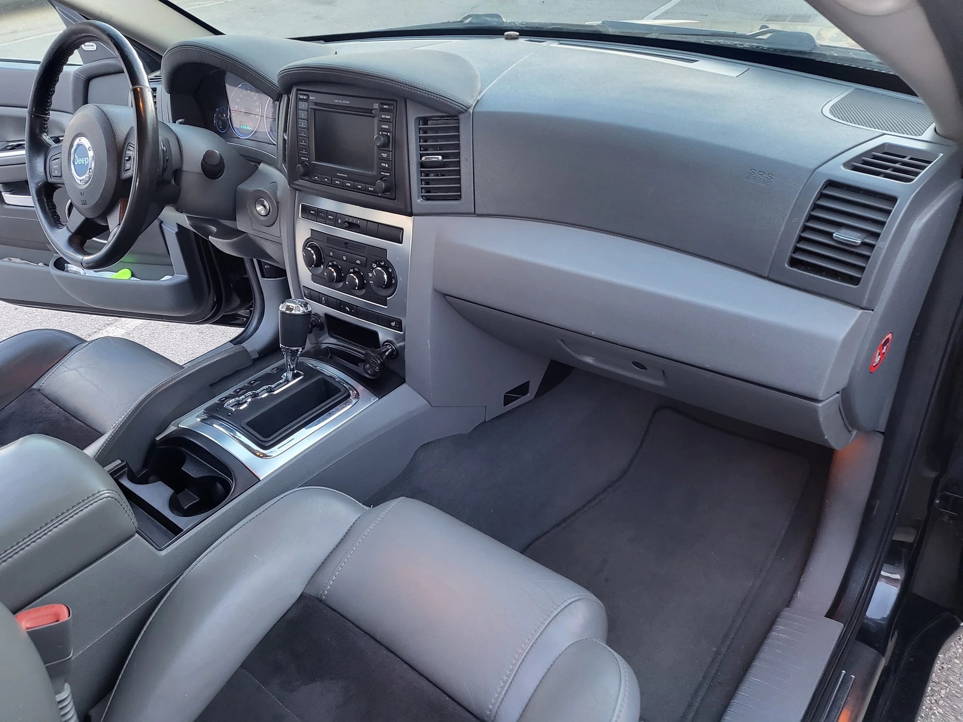 JEEP JEEP Grand Cherokee 6.1 HEMI SRT8 Automatic-image-10
