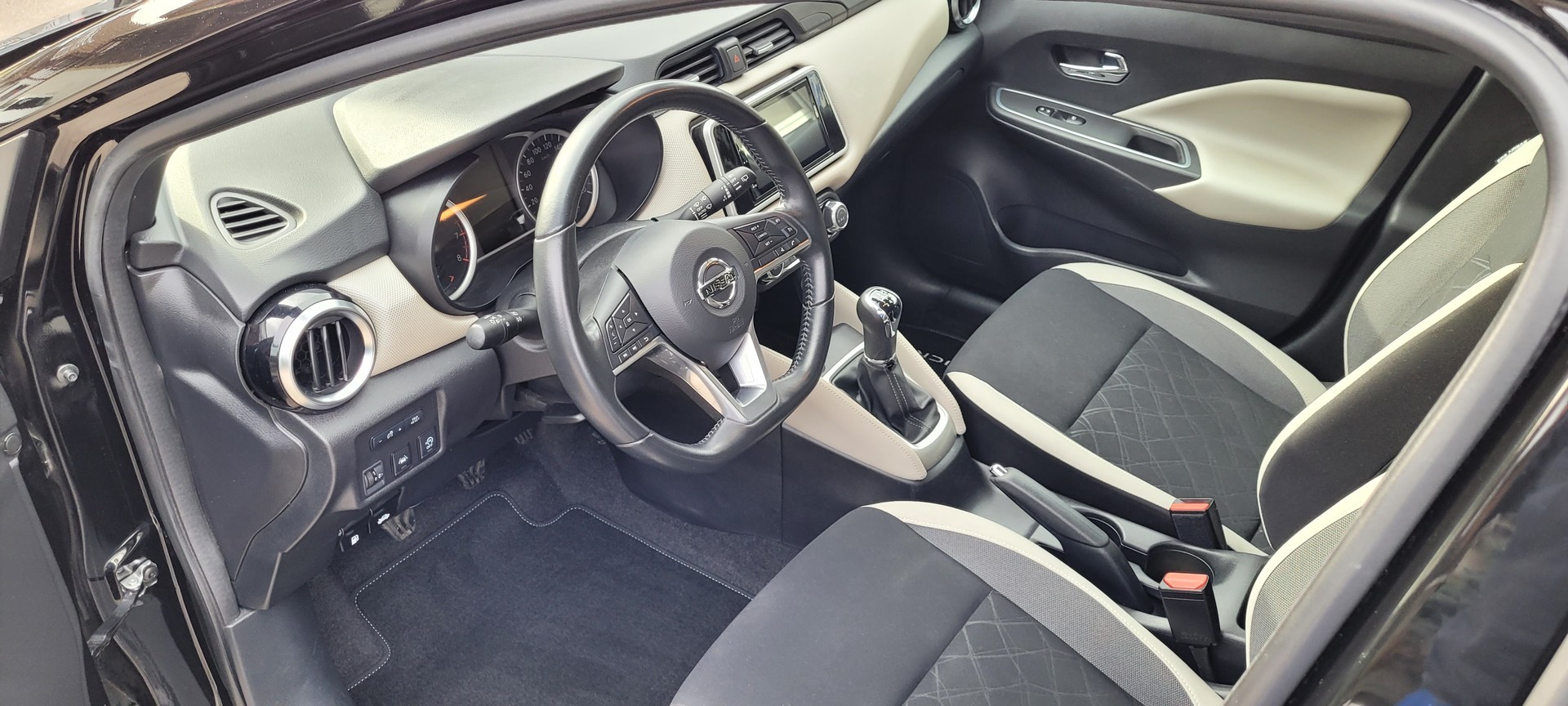 NISSAN Micra IG-T 100 n-connecta-image-6