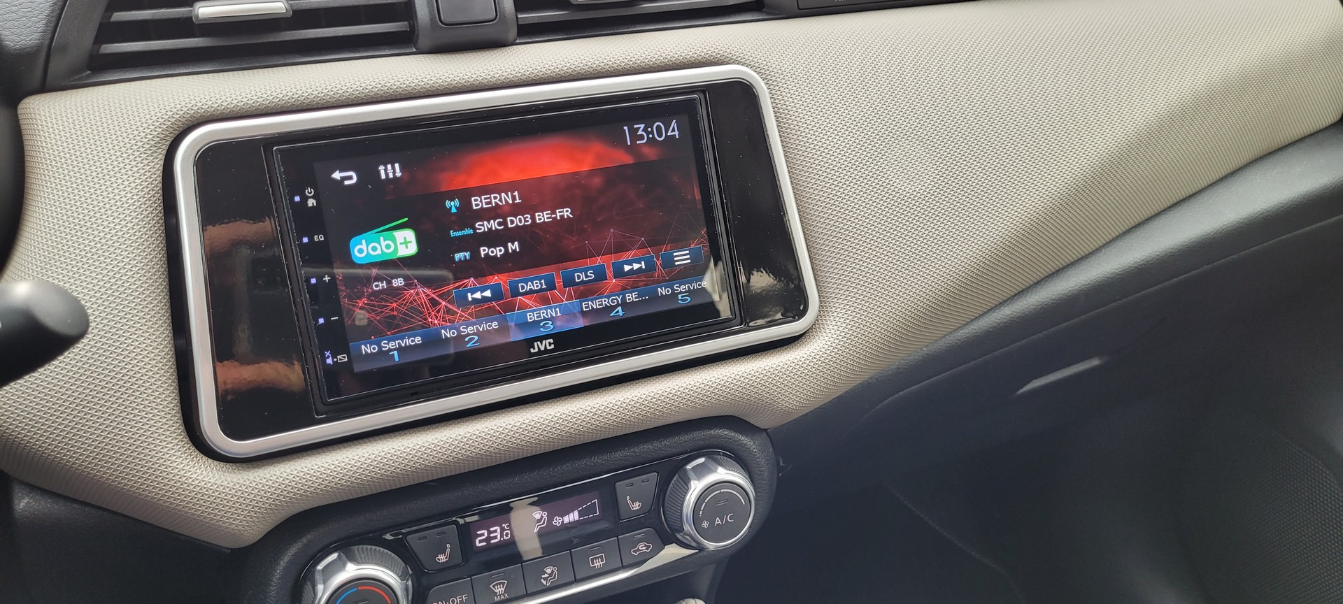 NISSAN Micra IG-T 100 n-connecta-image-8