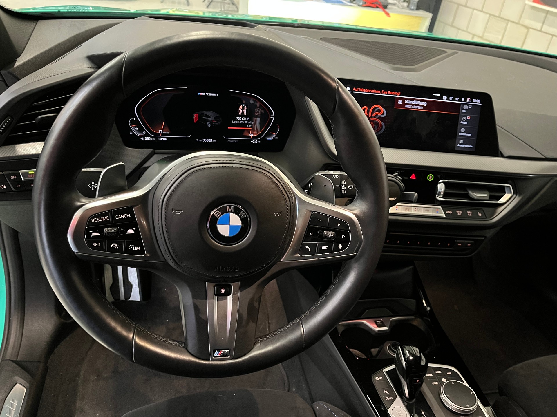 BMW M135i xDrive Steptronic-image-9