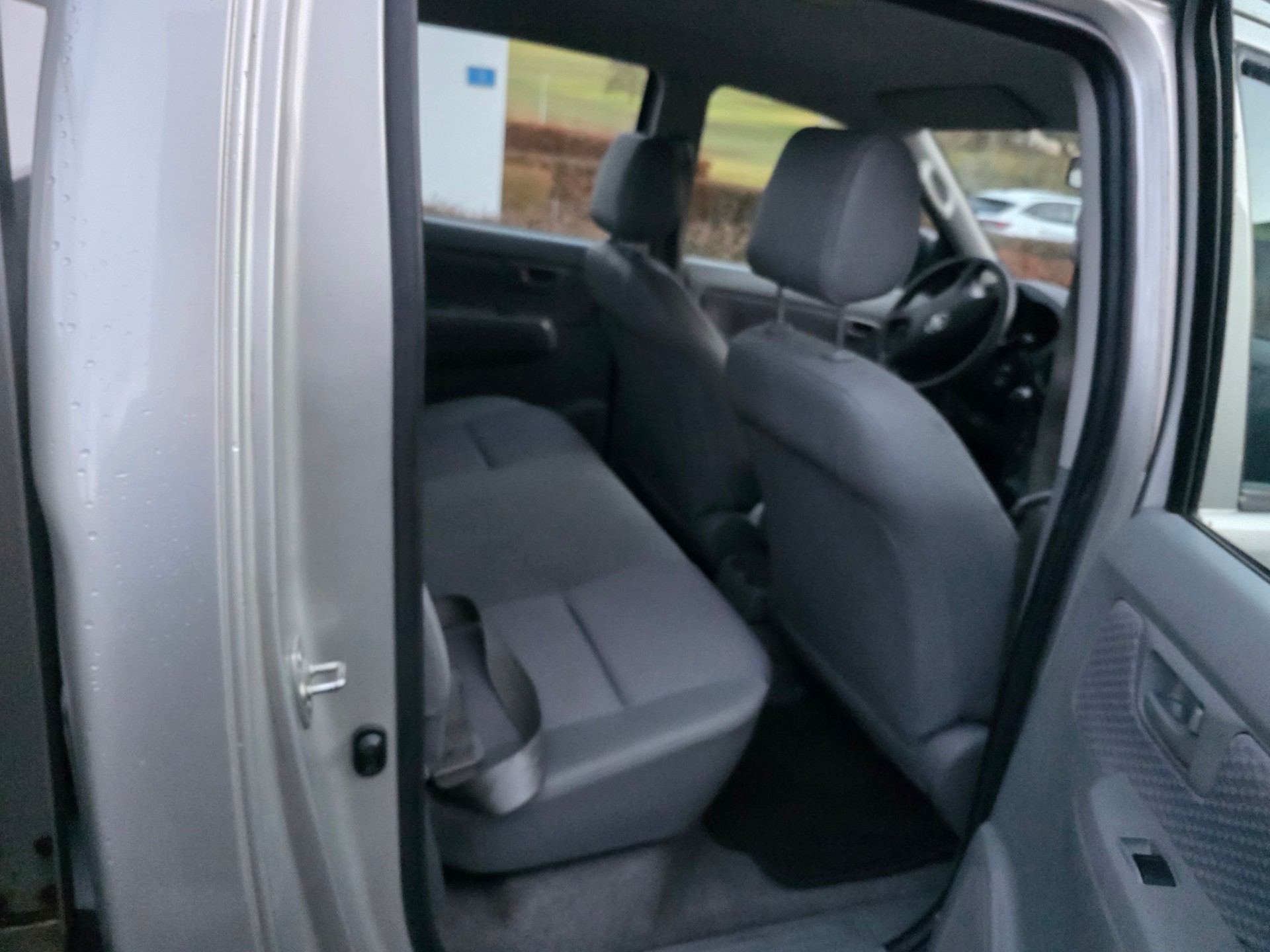 TOYOTA Hilux 4x4 DoubleCab LineaTerra-image-11